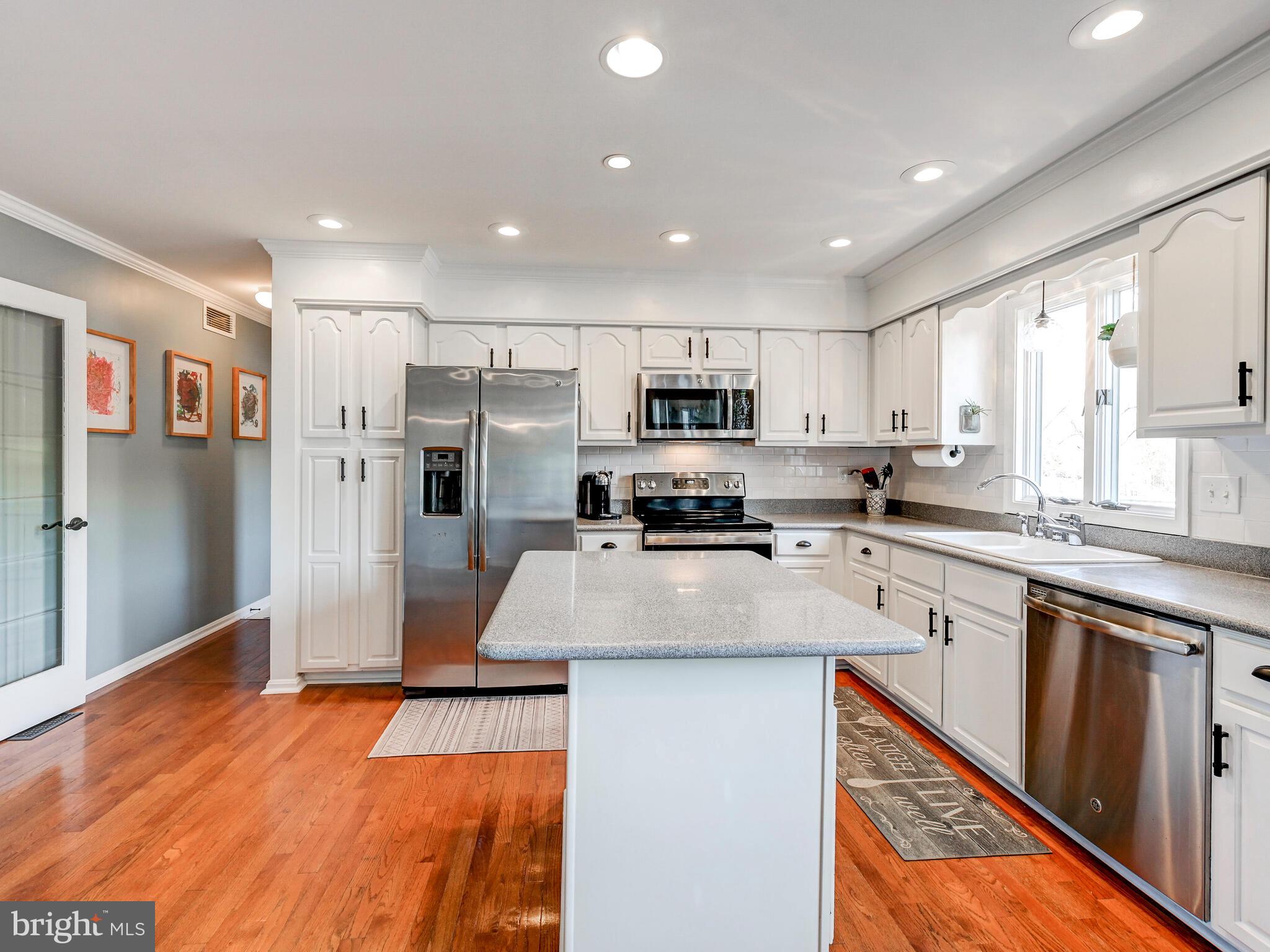 MOUNT HEBRON - Residential