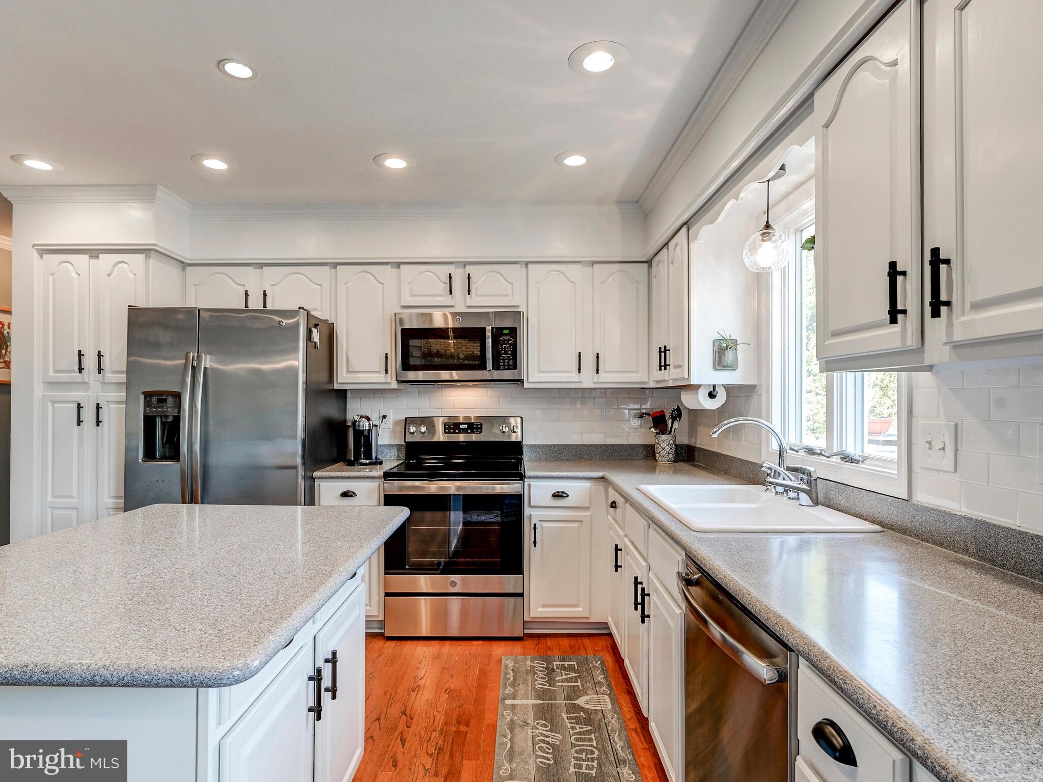 MOUNT HEBRON - Residential