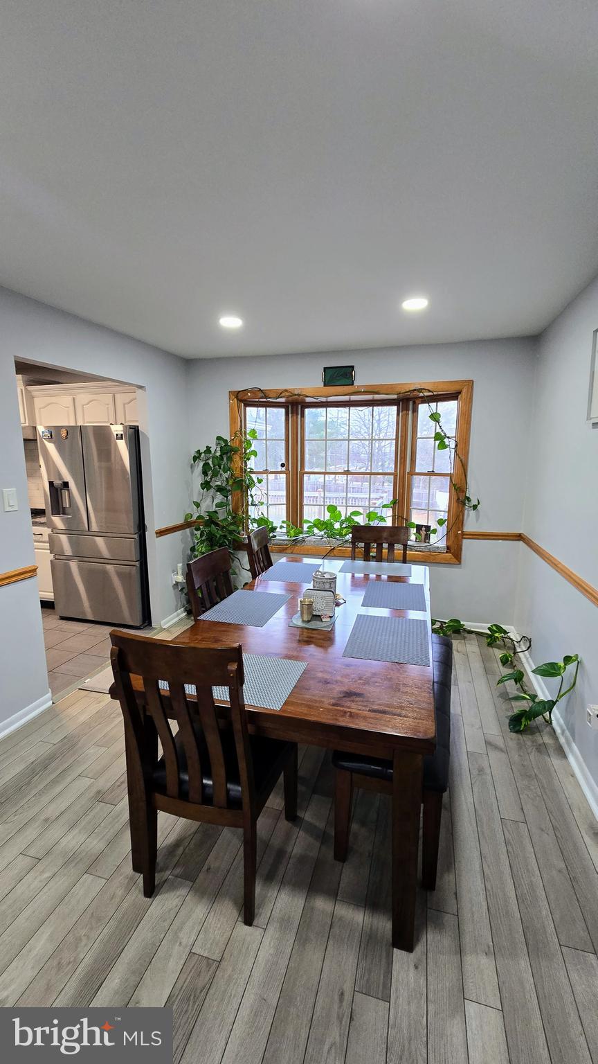 MONTGOMERY COURT - Residential Lease