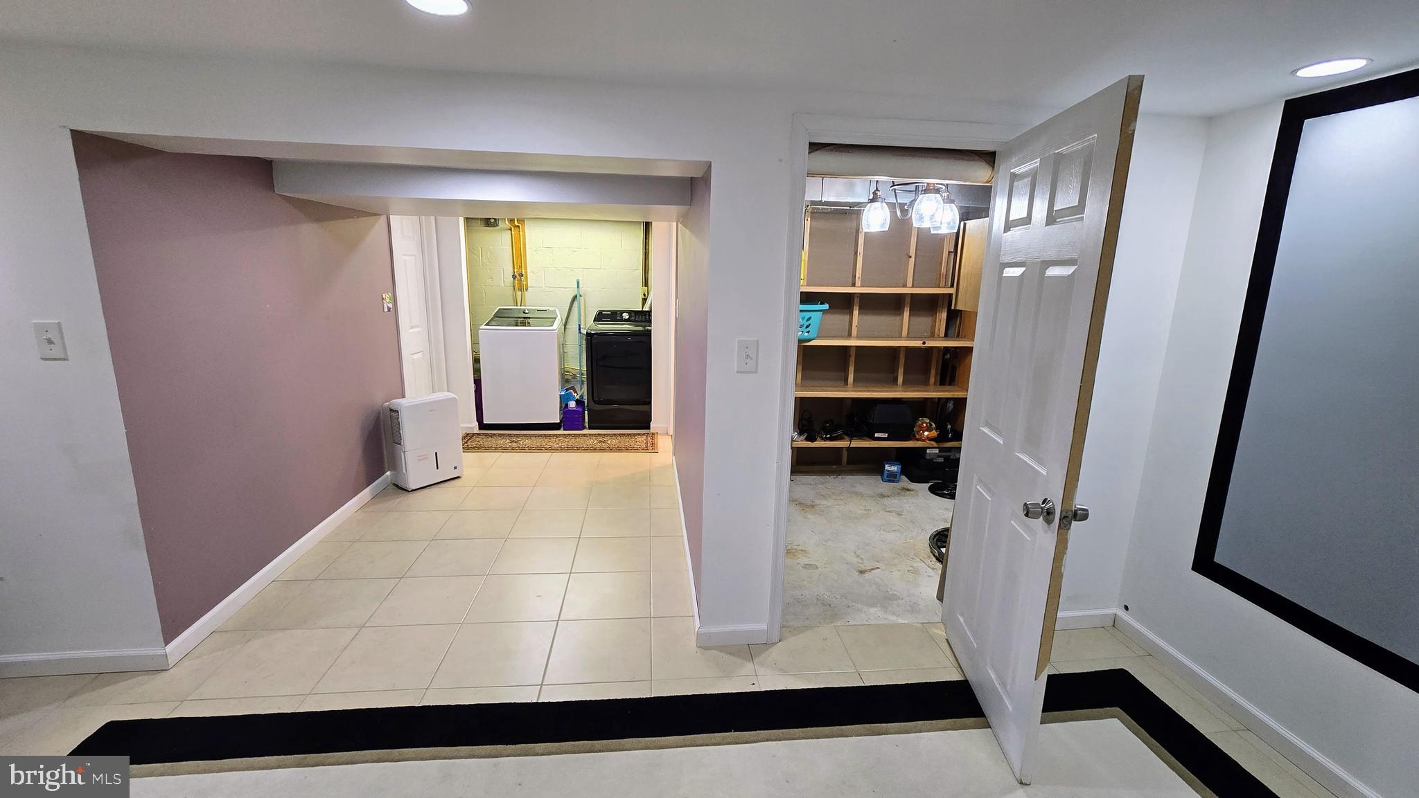 MONTGOMERY COURT - Residential Lease