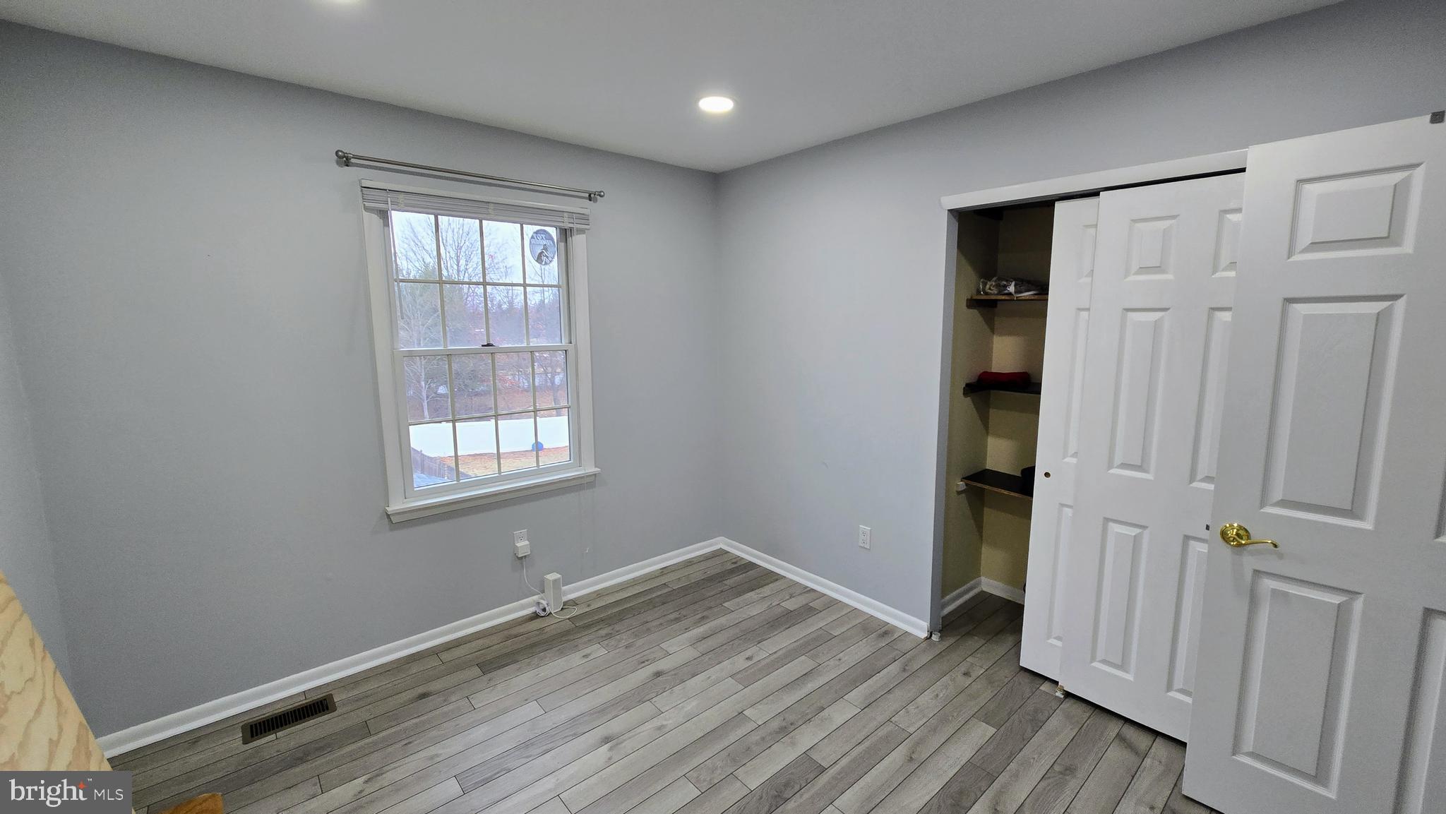 MONTGOMERY COURT - Residential Lease