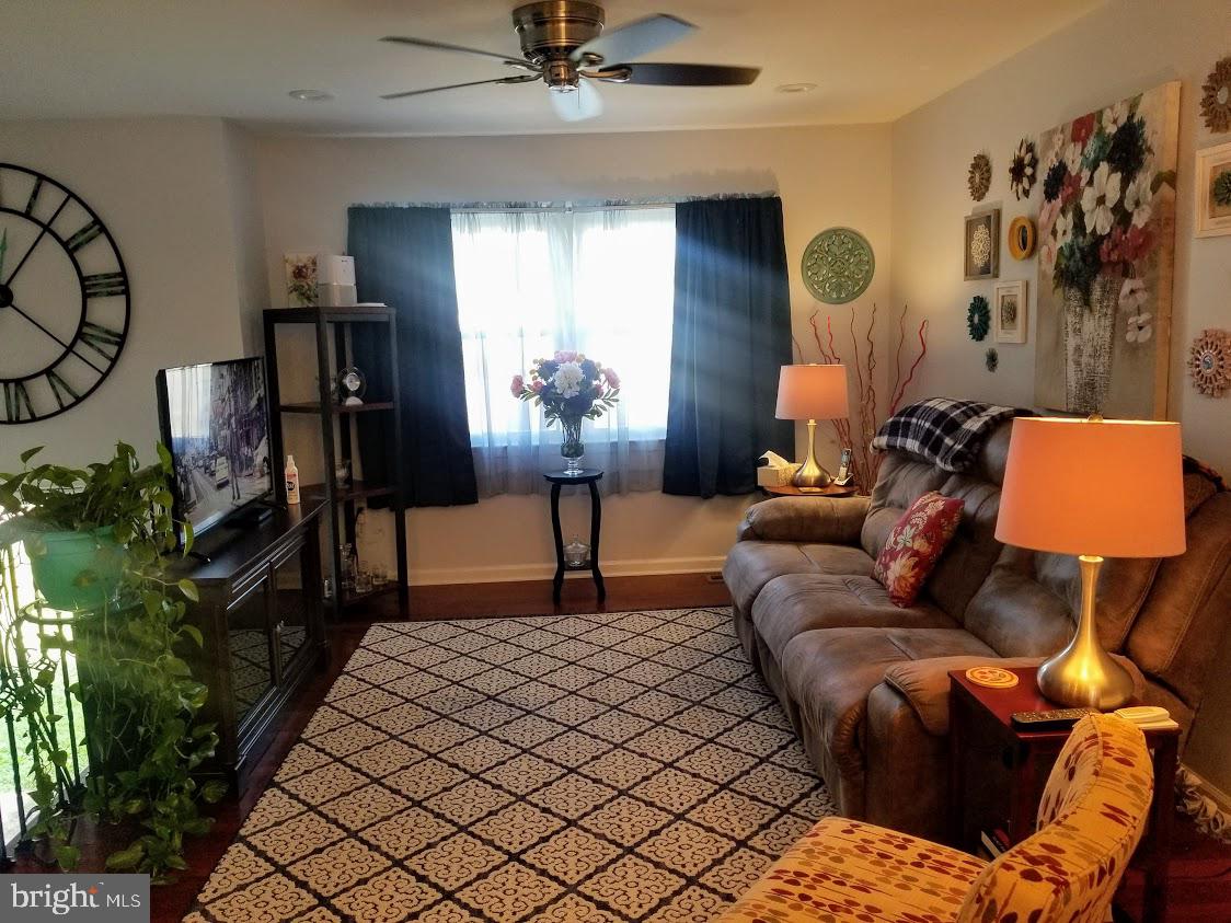 DALE CITY - Residential