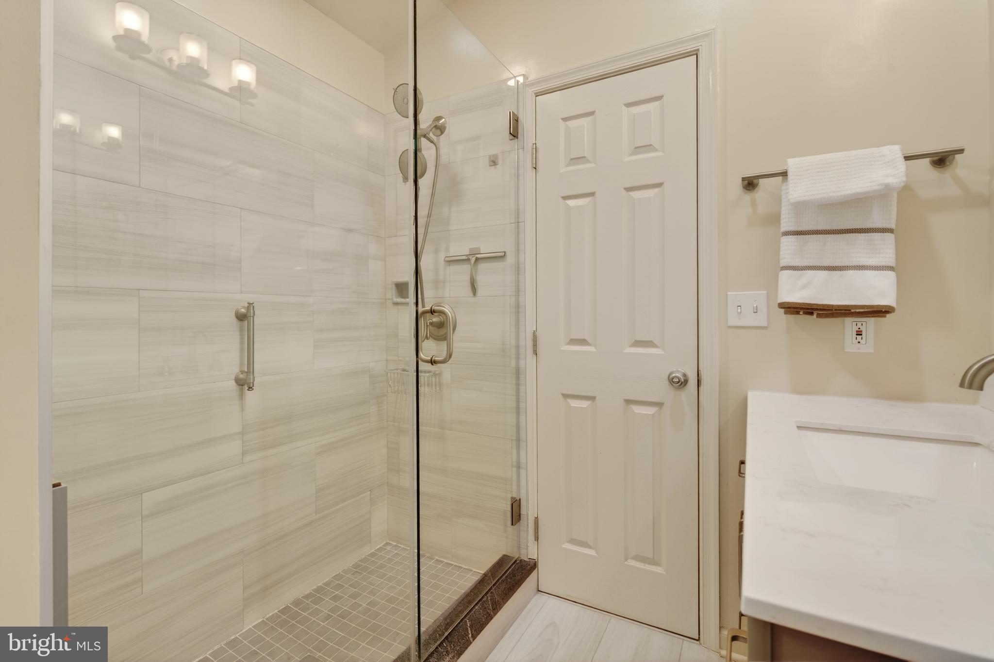 WOODSIDE PARK - Residential