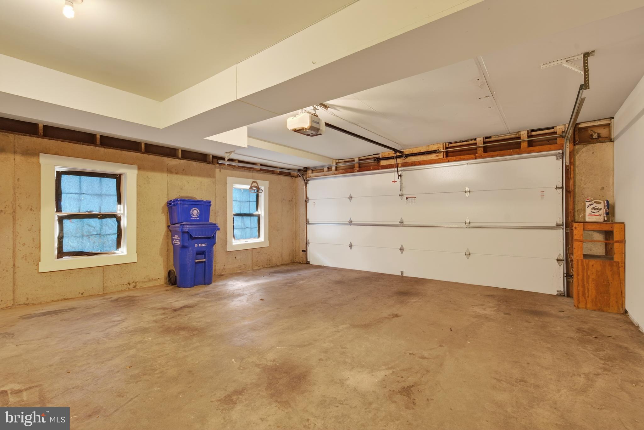 WOODSIDE PARK - Residential