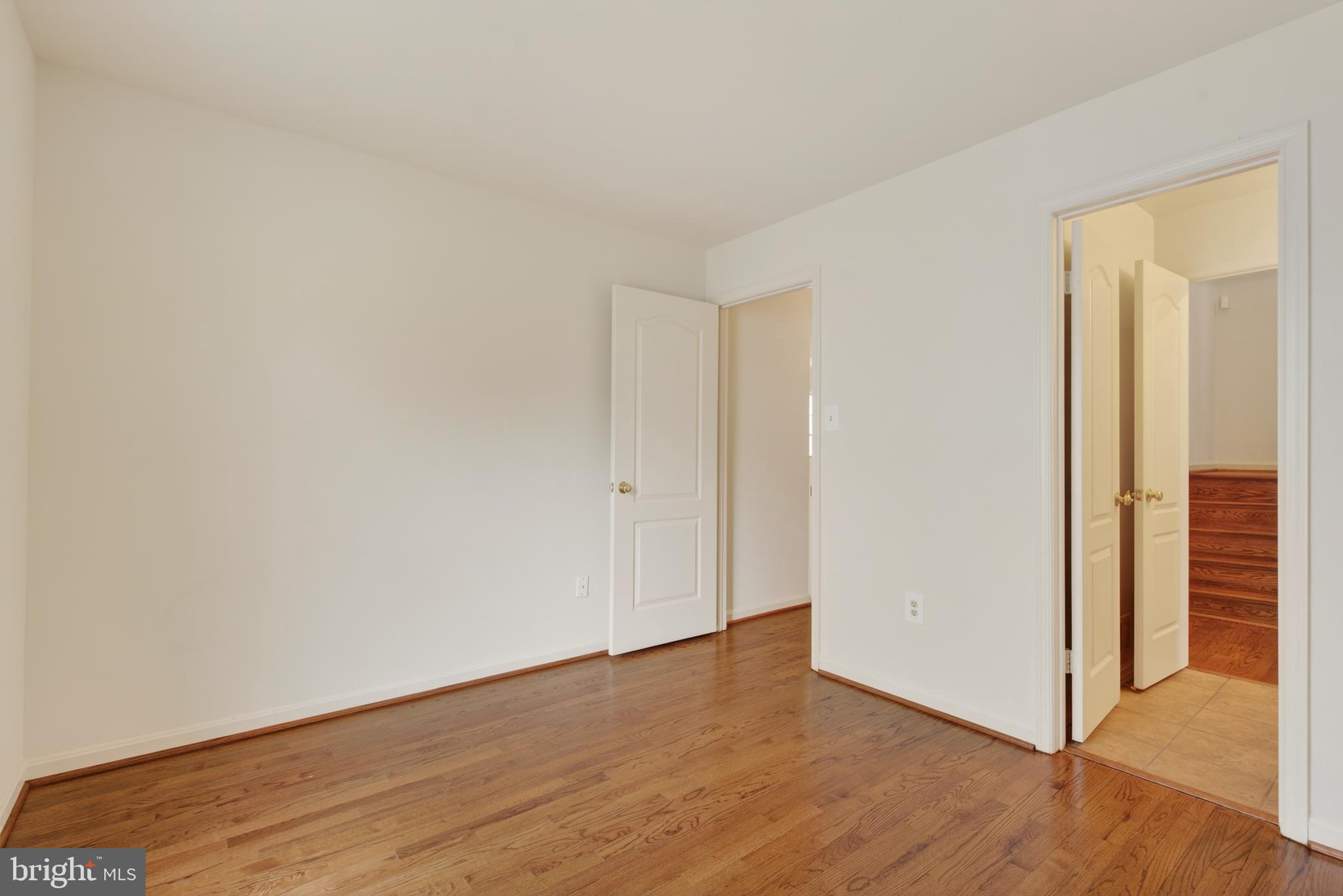 WOODSIDE PARK - Residential