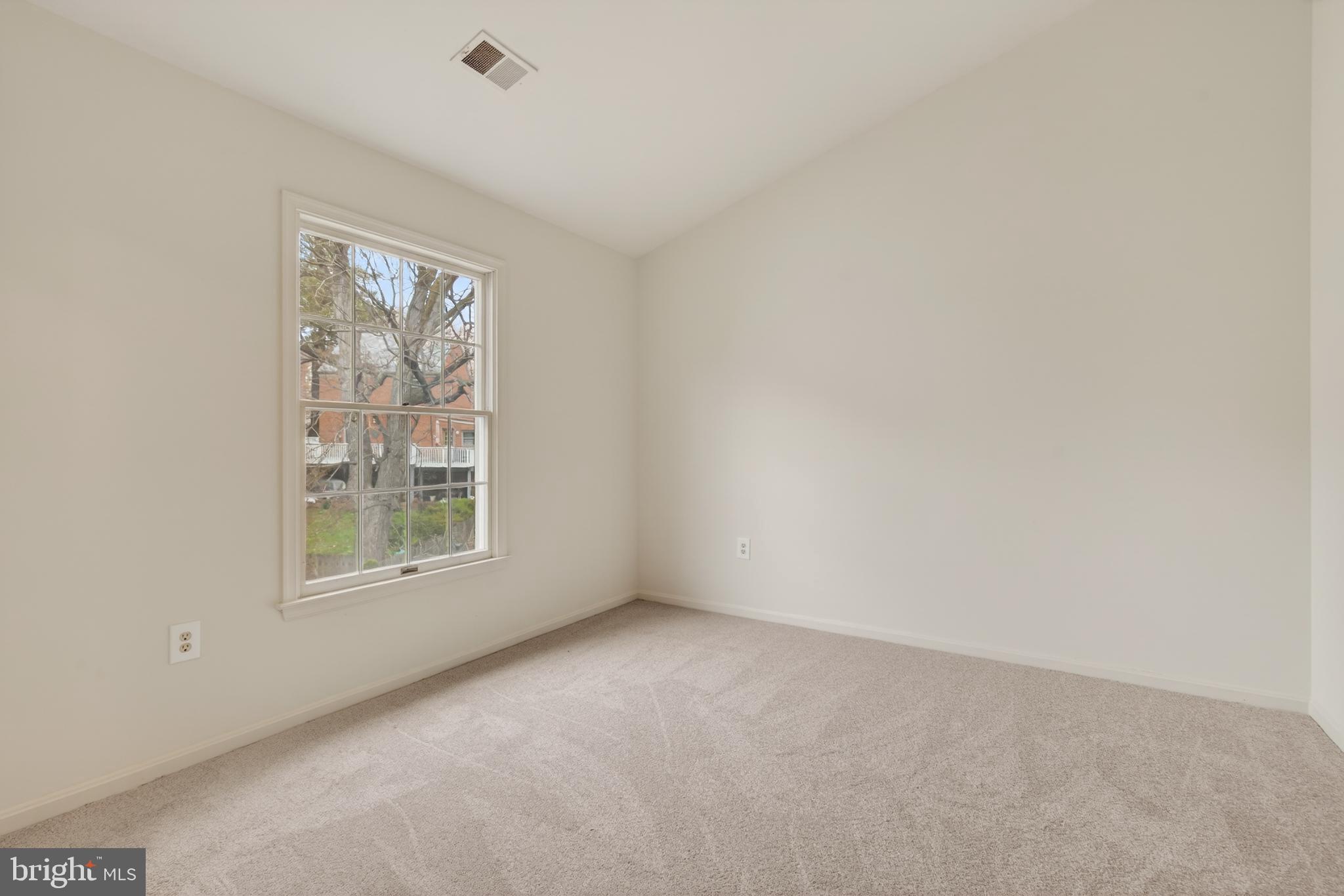 WOODSIDE PARK - Residential