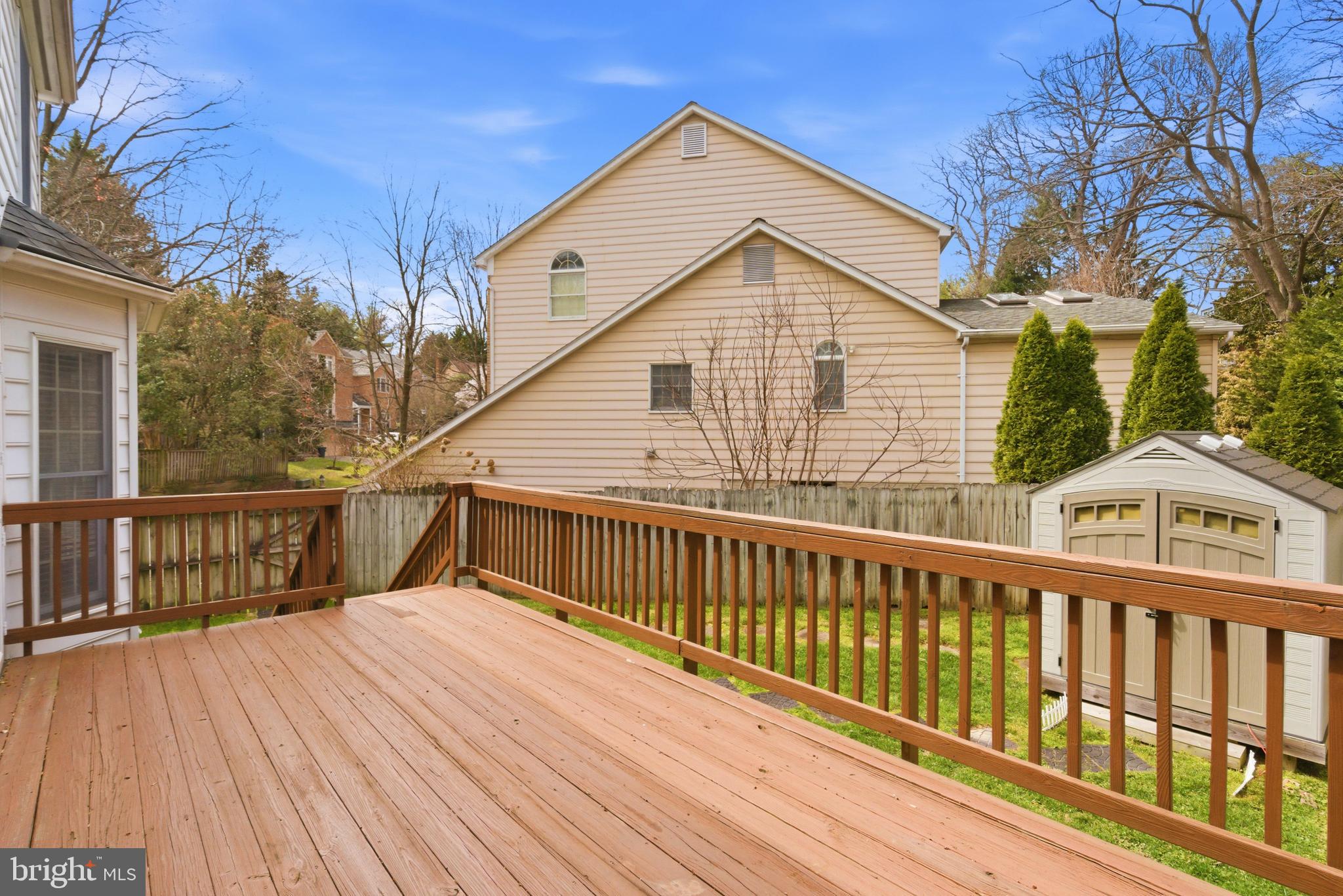 WOODSIDE PARK - Residential