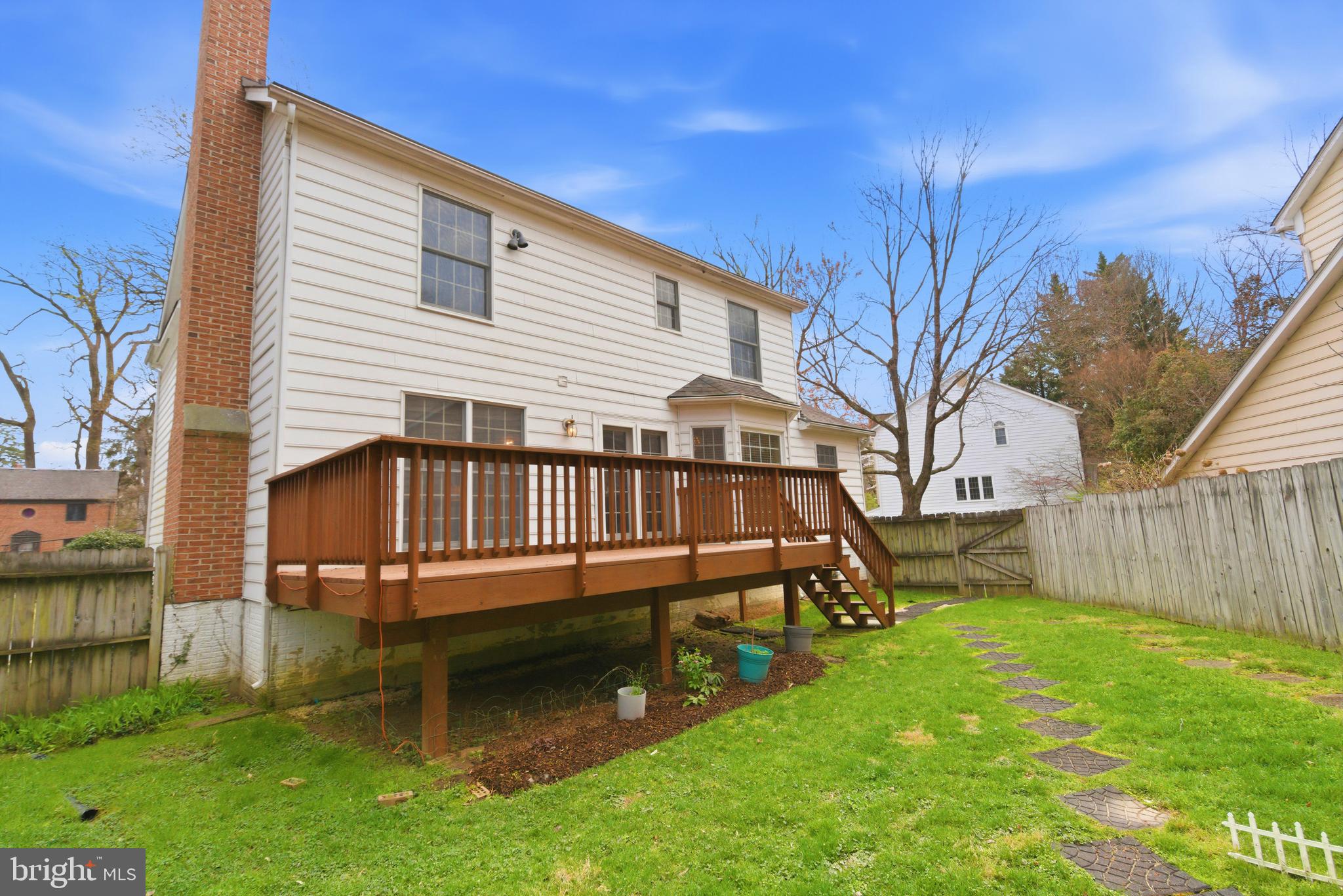 WOODSIDE PARK - Residential