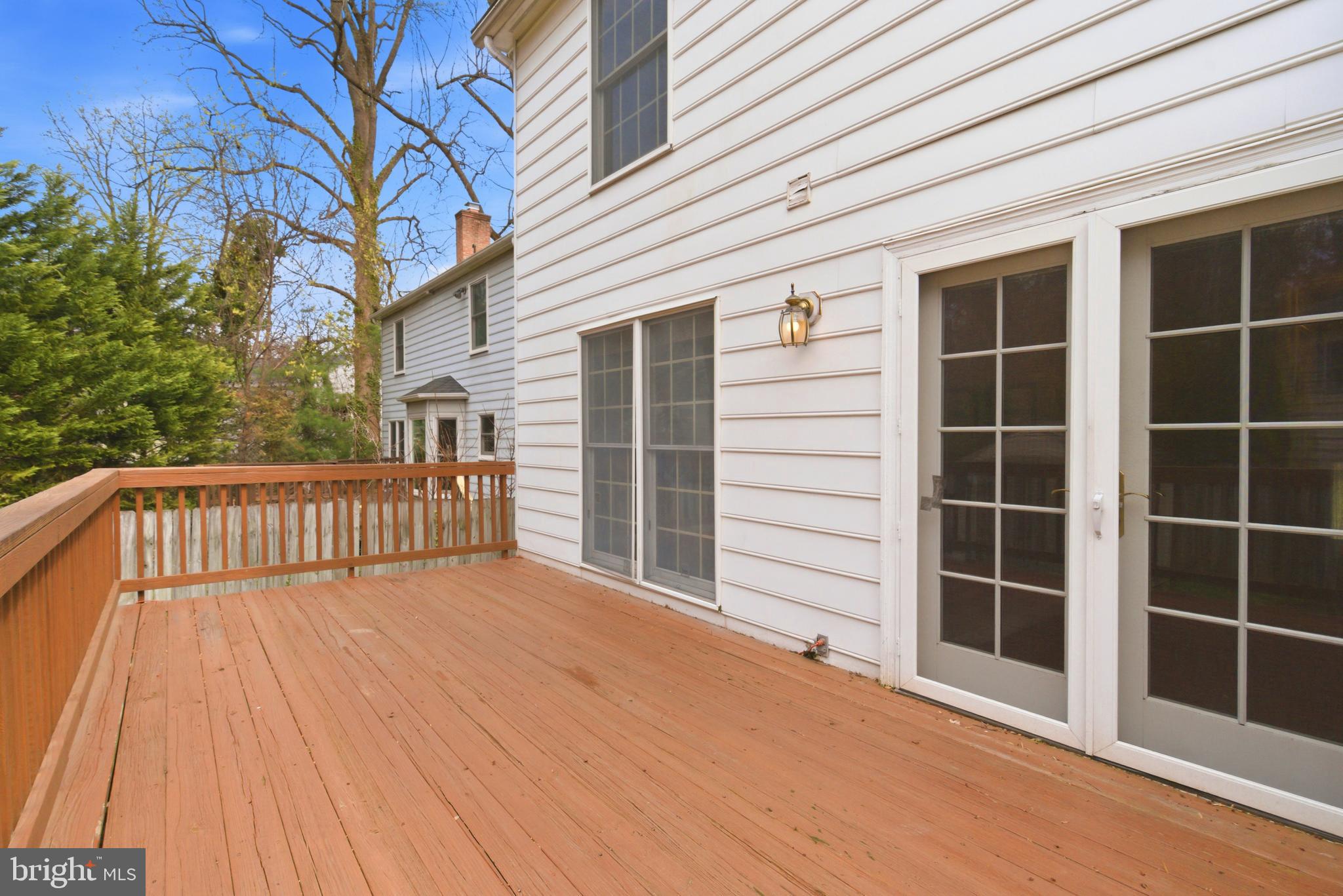 WOODSIDE PARK - Residential