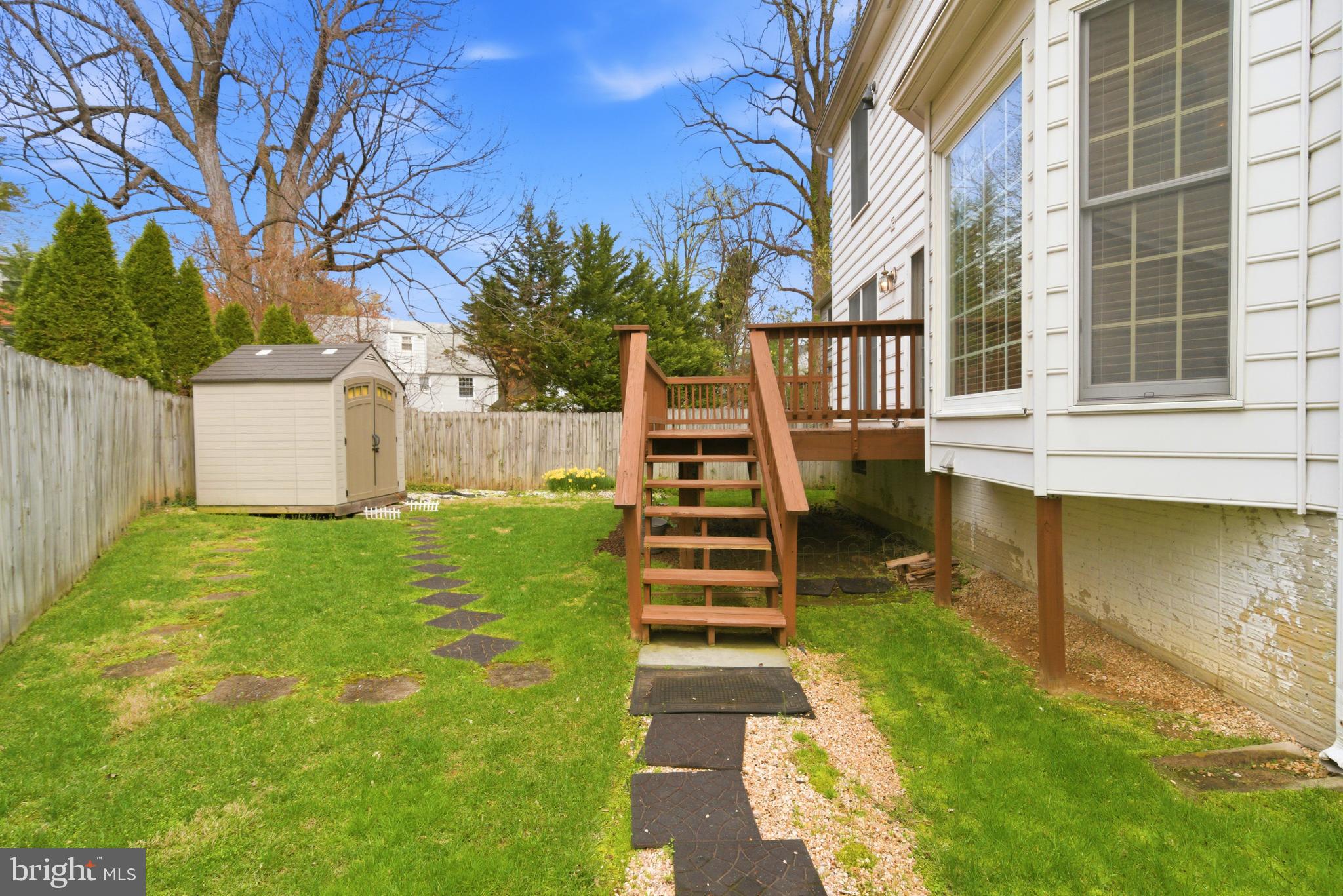 WOODSIDE PARK - Residential