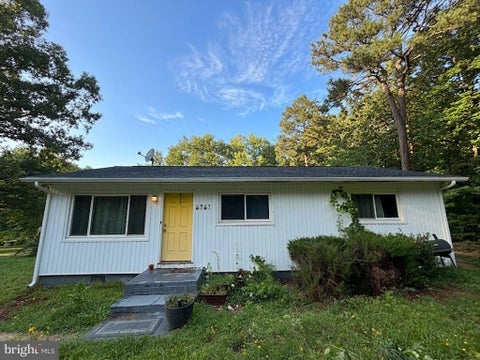 Homes For Sale - 9301 Ladysmith Road<br/> RUTHER GLEN, VA 22546