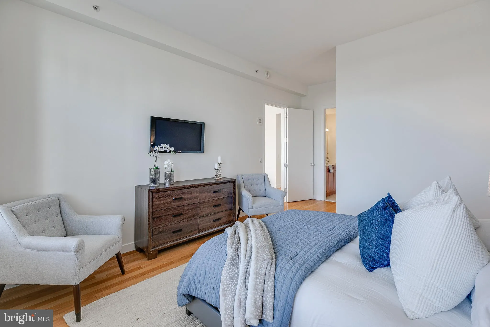 Philadelphia, Pennsylvania 19130, United States, 2 Bedrooms Bedrooms, ,2 BathroomsBathrooms,Residential,Coming Soon,227931