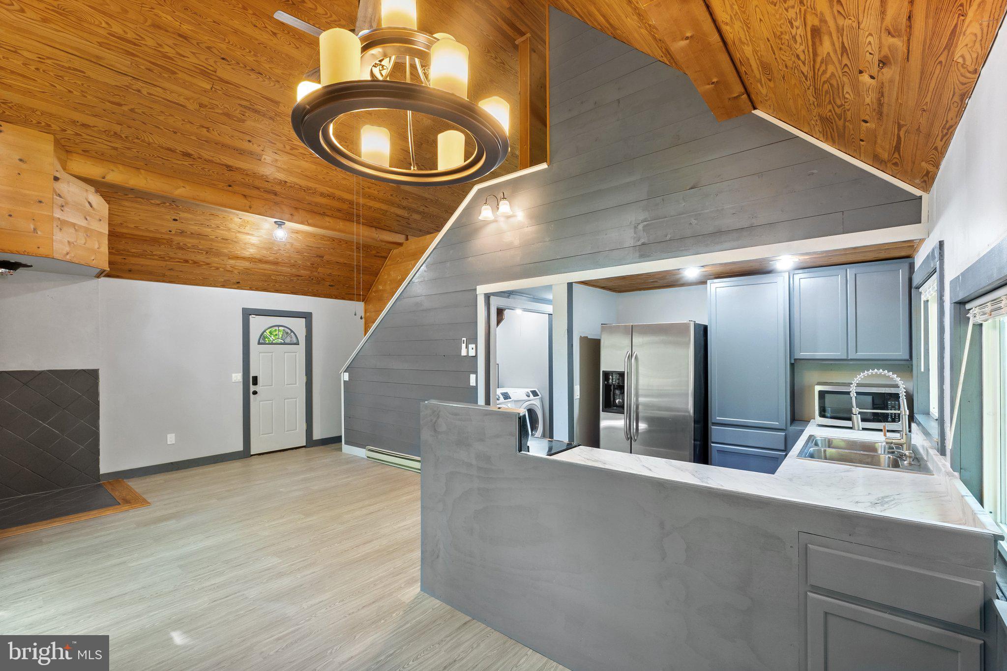 GLENWOOD FOREST - Residential