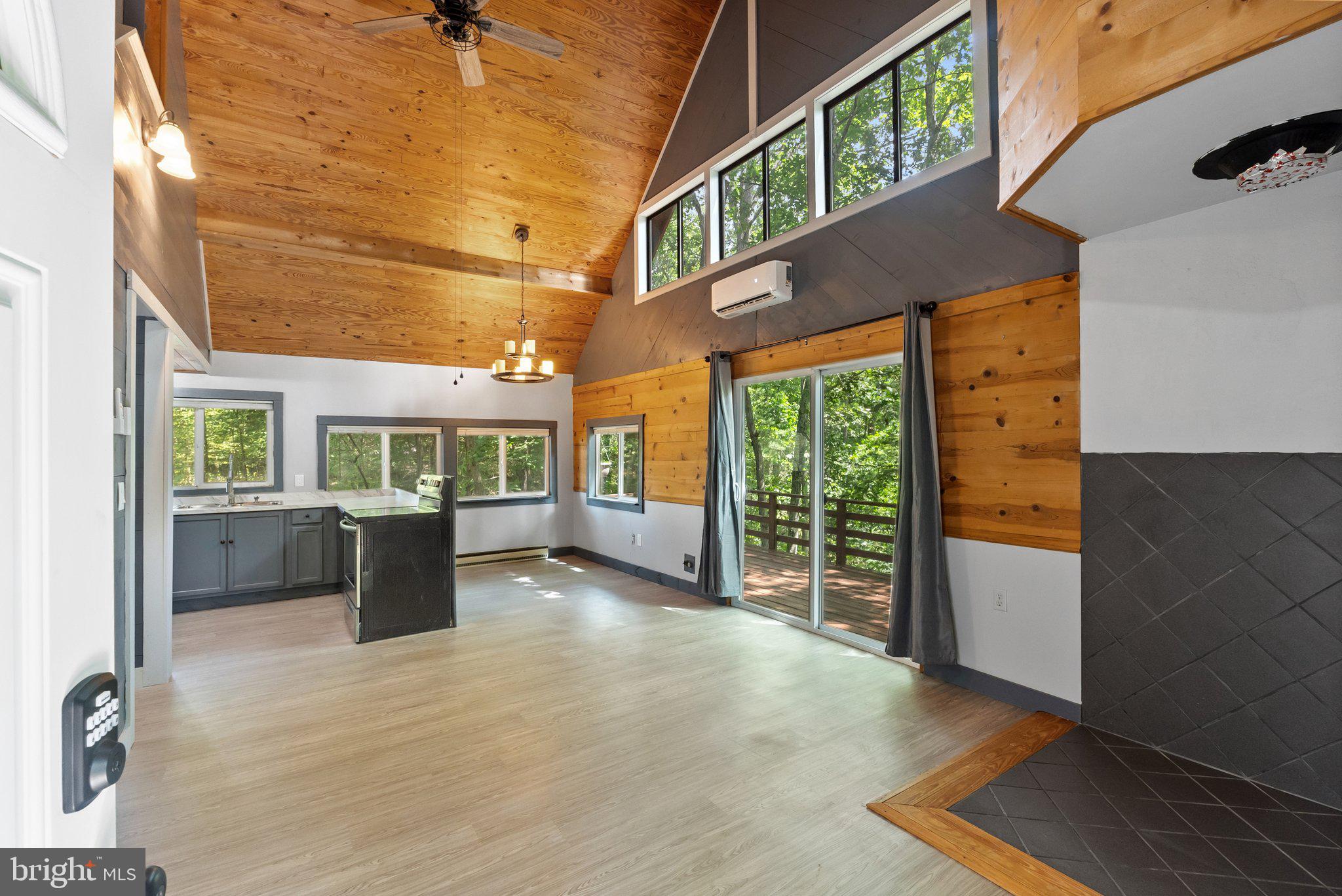 GLENWOOD FOREST - Residential