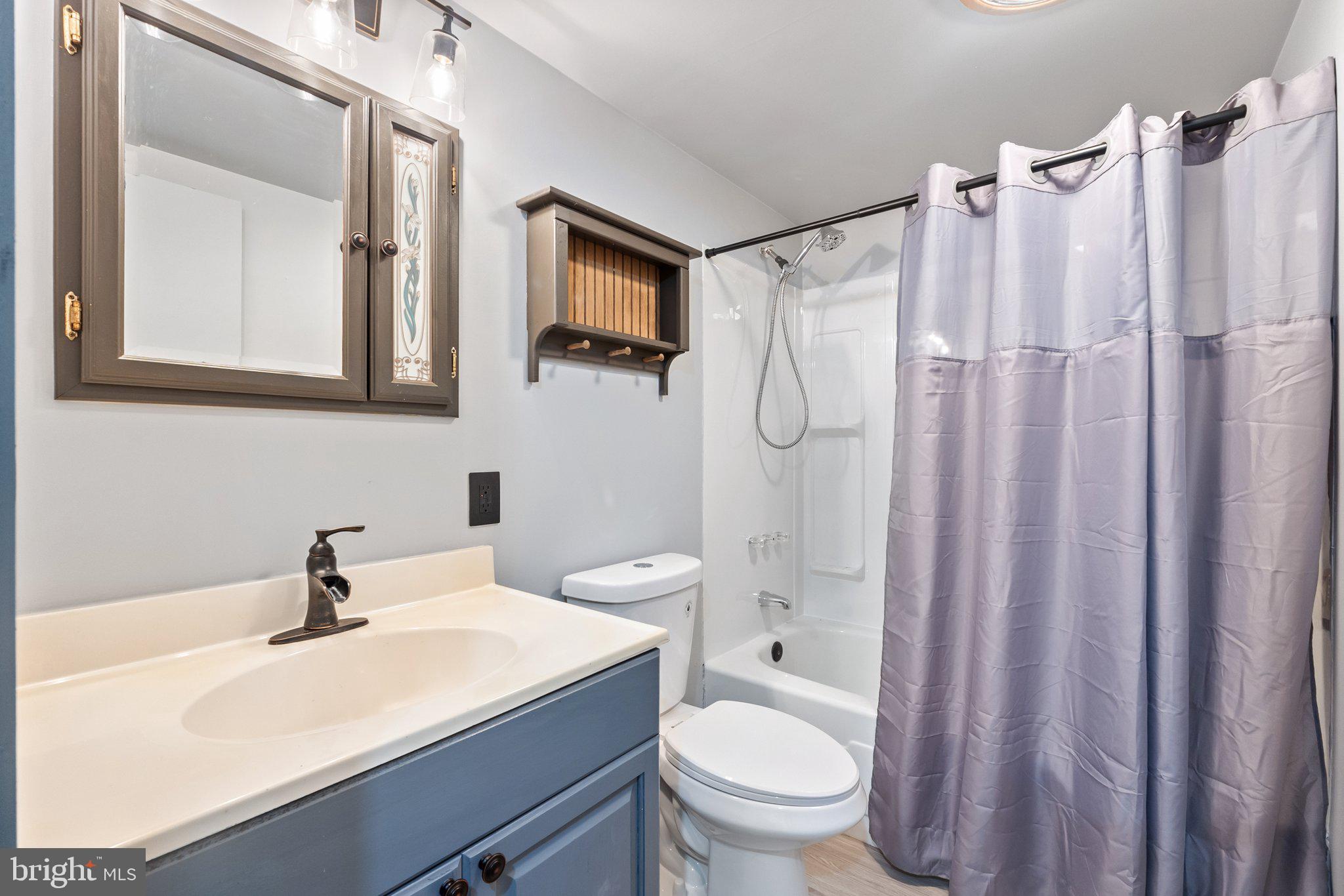 GLENWOOD FOREST - Residential