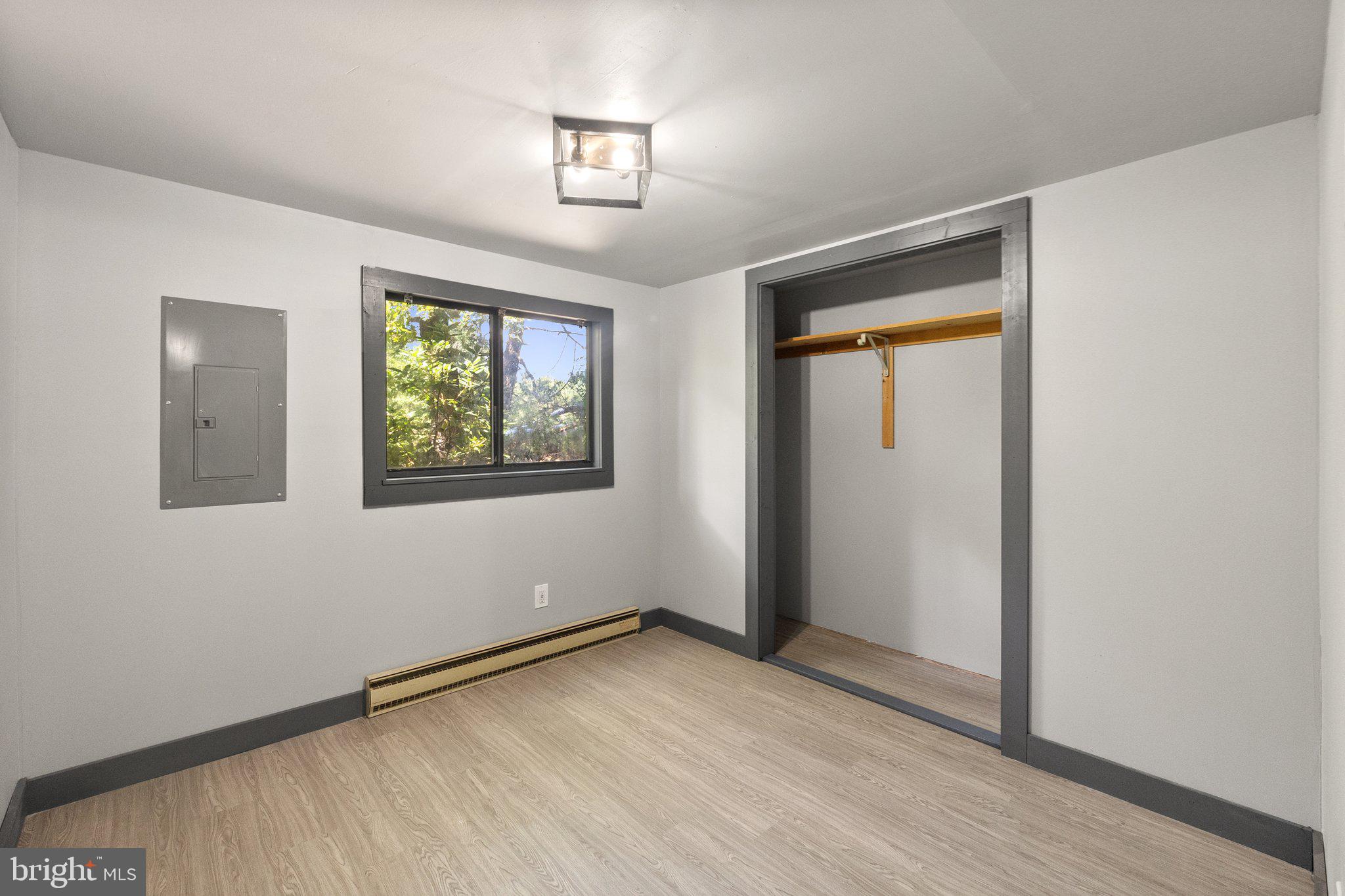 GLENWOOD FOREST - Residential