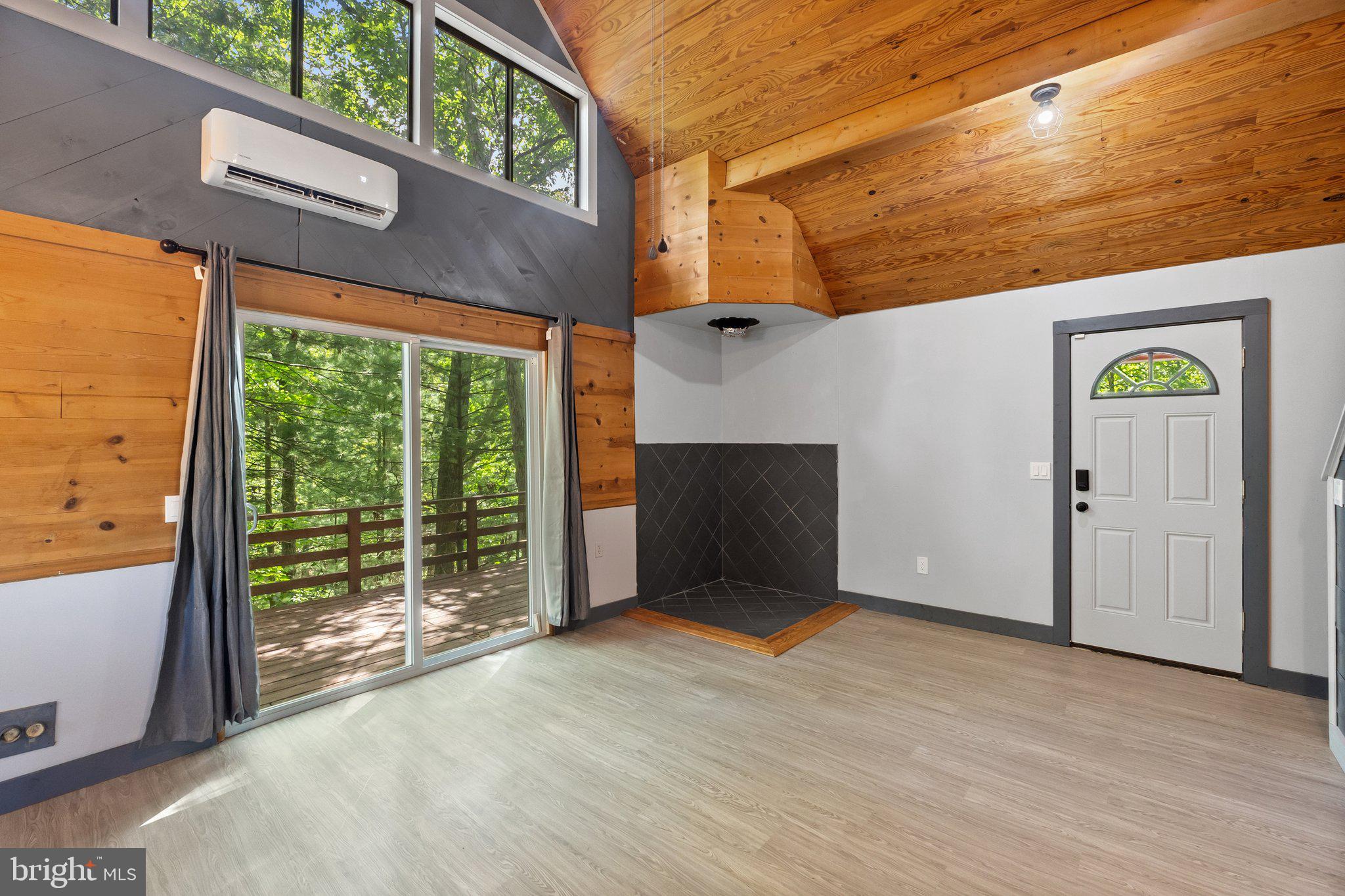 GLENWOOD FOREST - Residential