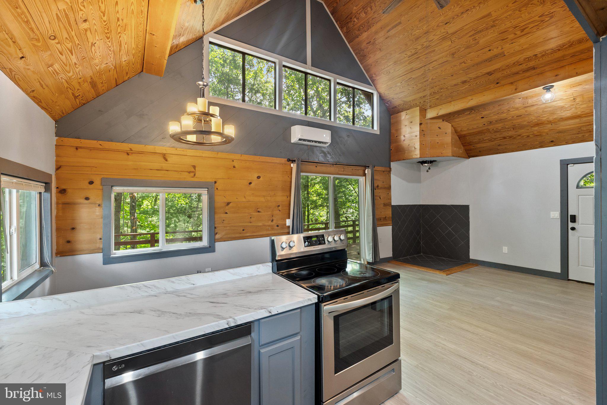 GLENWOOD FOREST - Residential