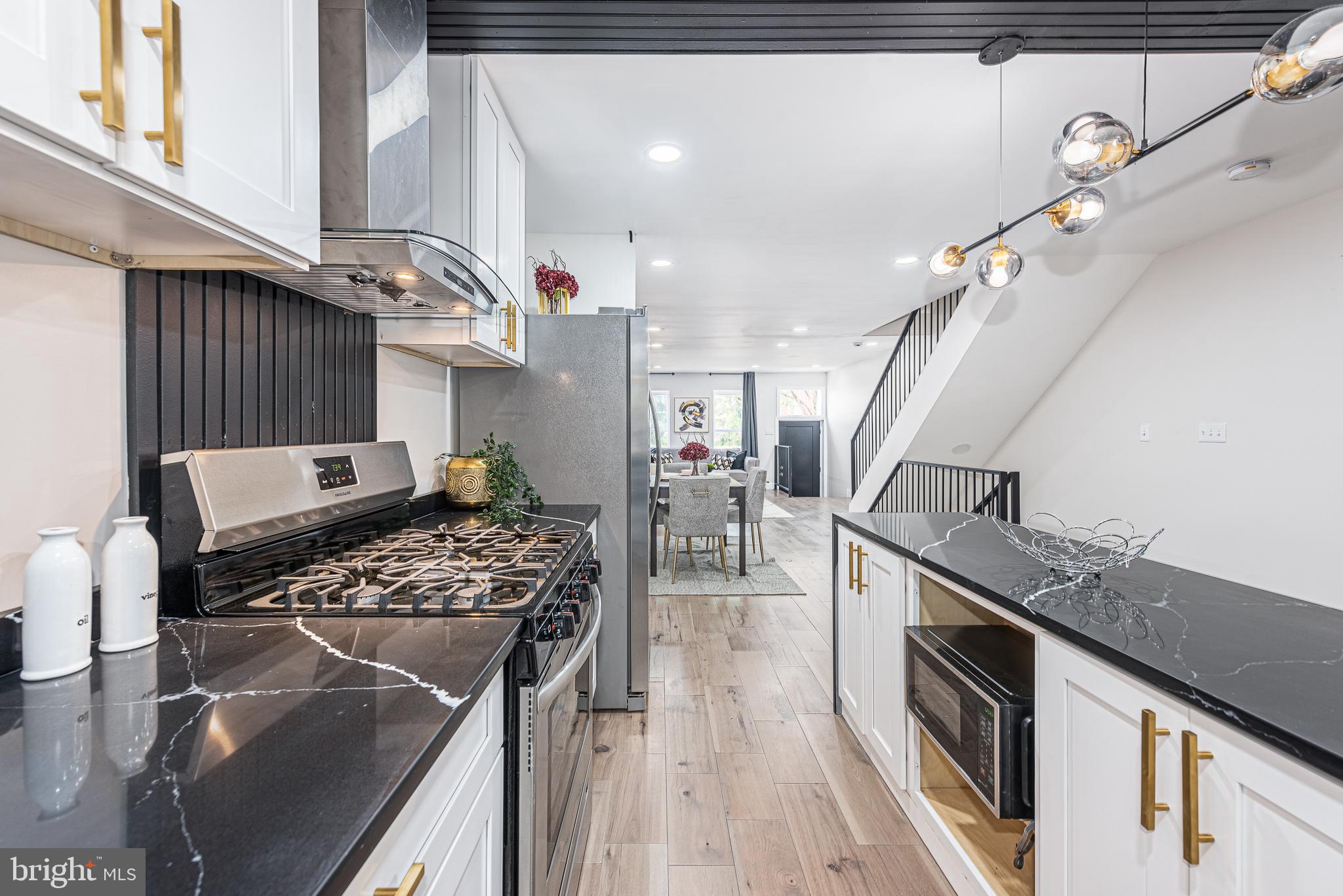 FRANKLIN SQUARE HISTORIC DISTRICT - Residential