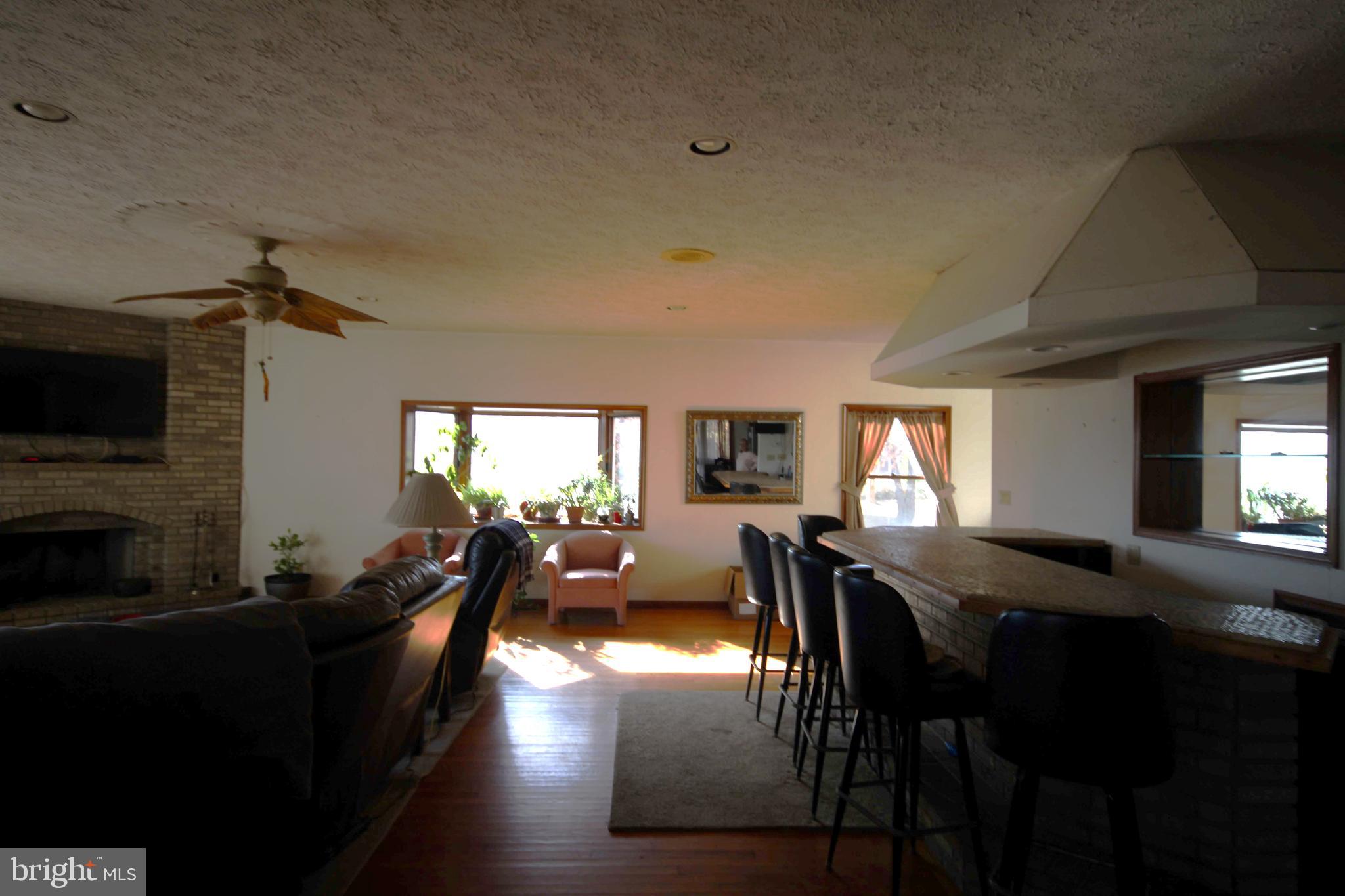 REGULARS - Residential