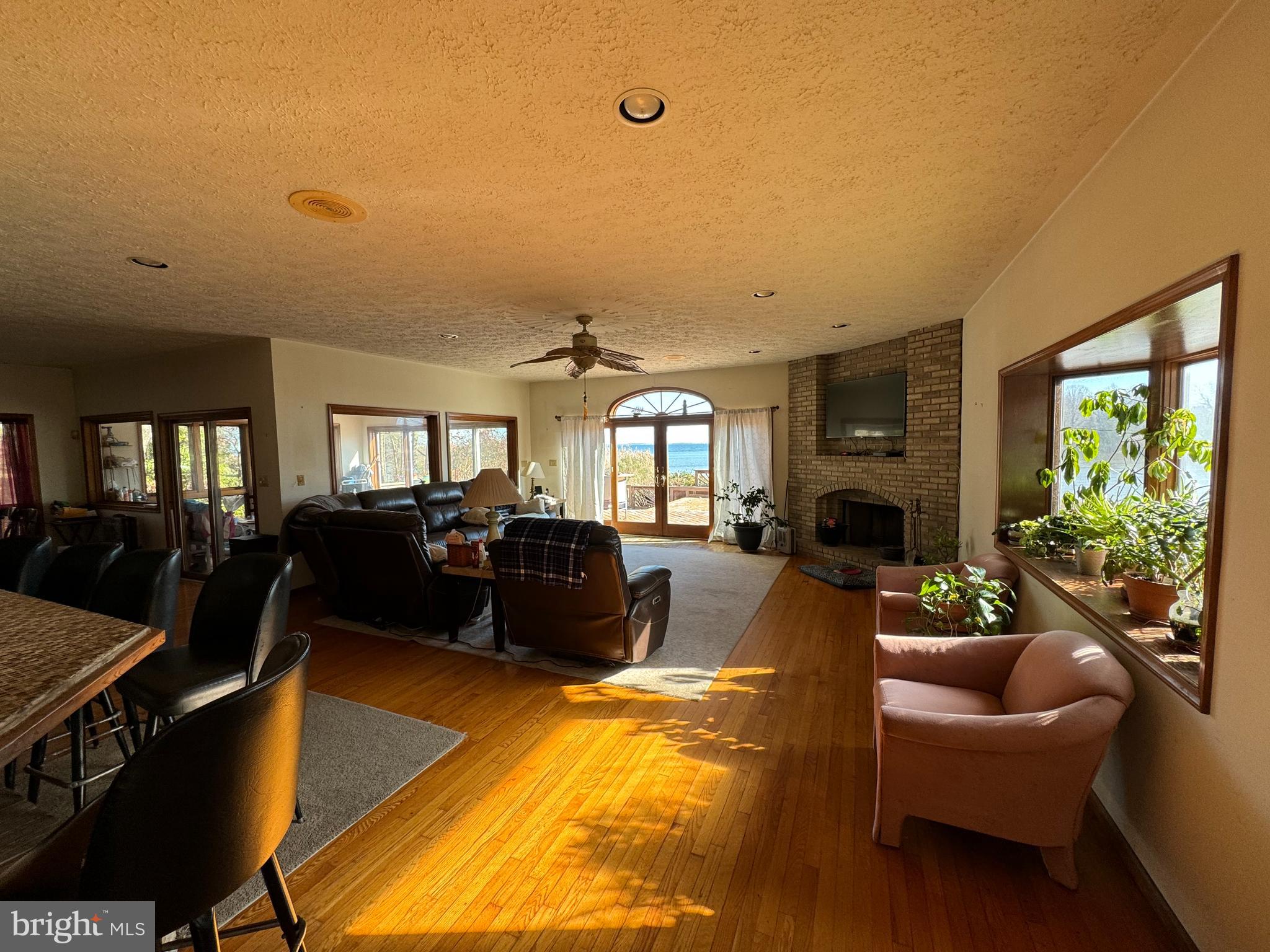 REGULARS - Residential