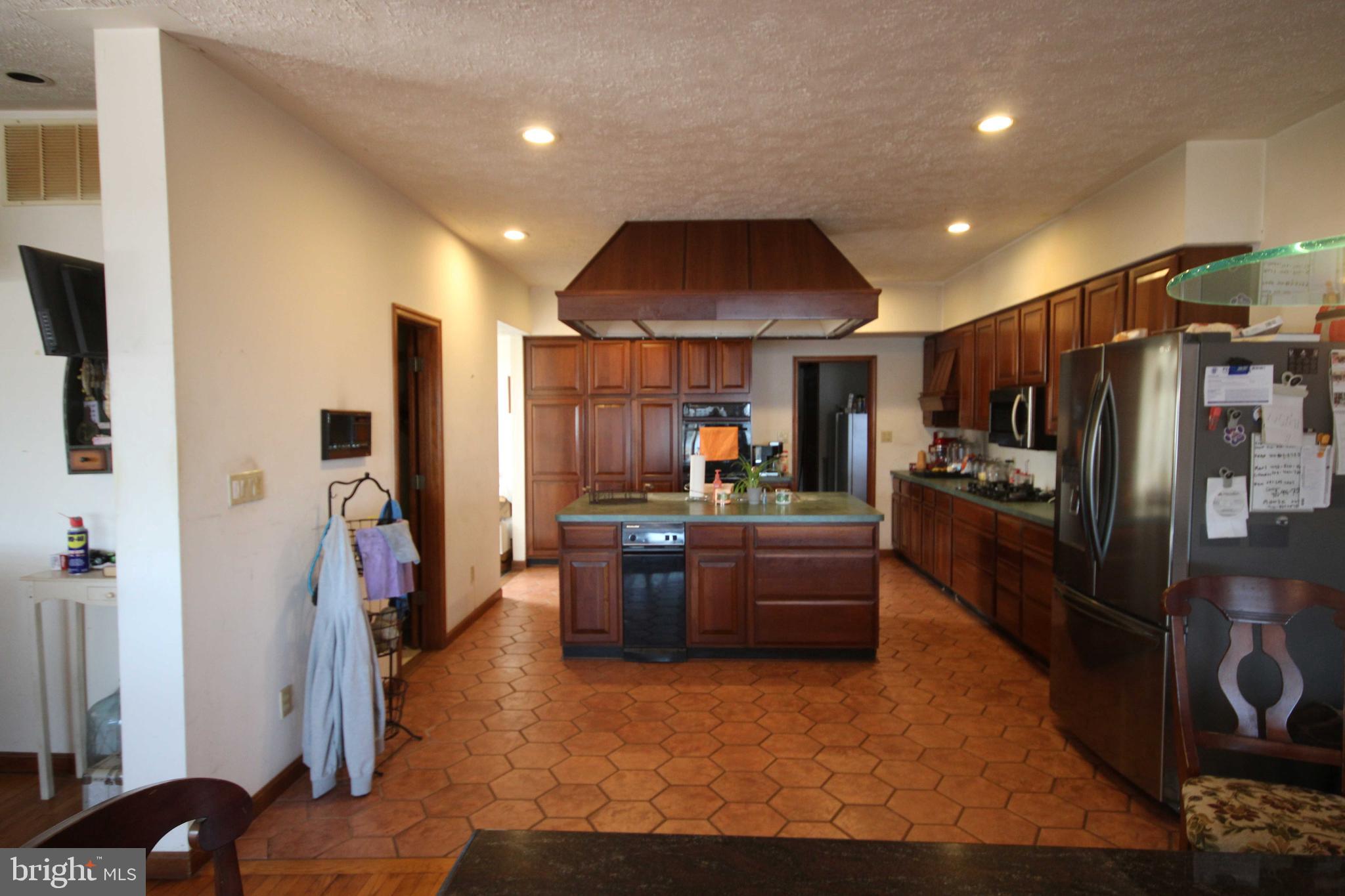 REGULARS - Residential