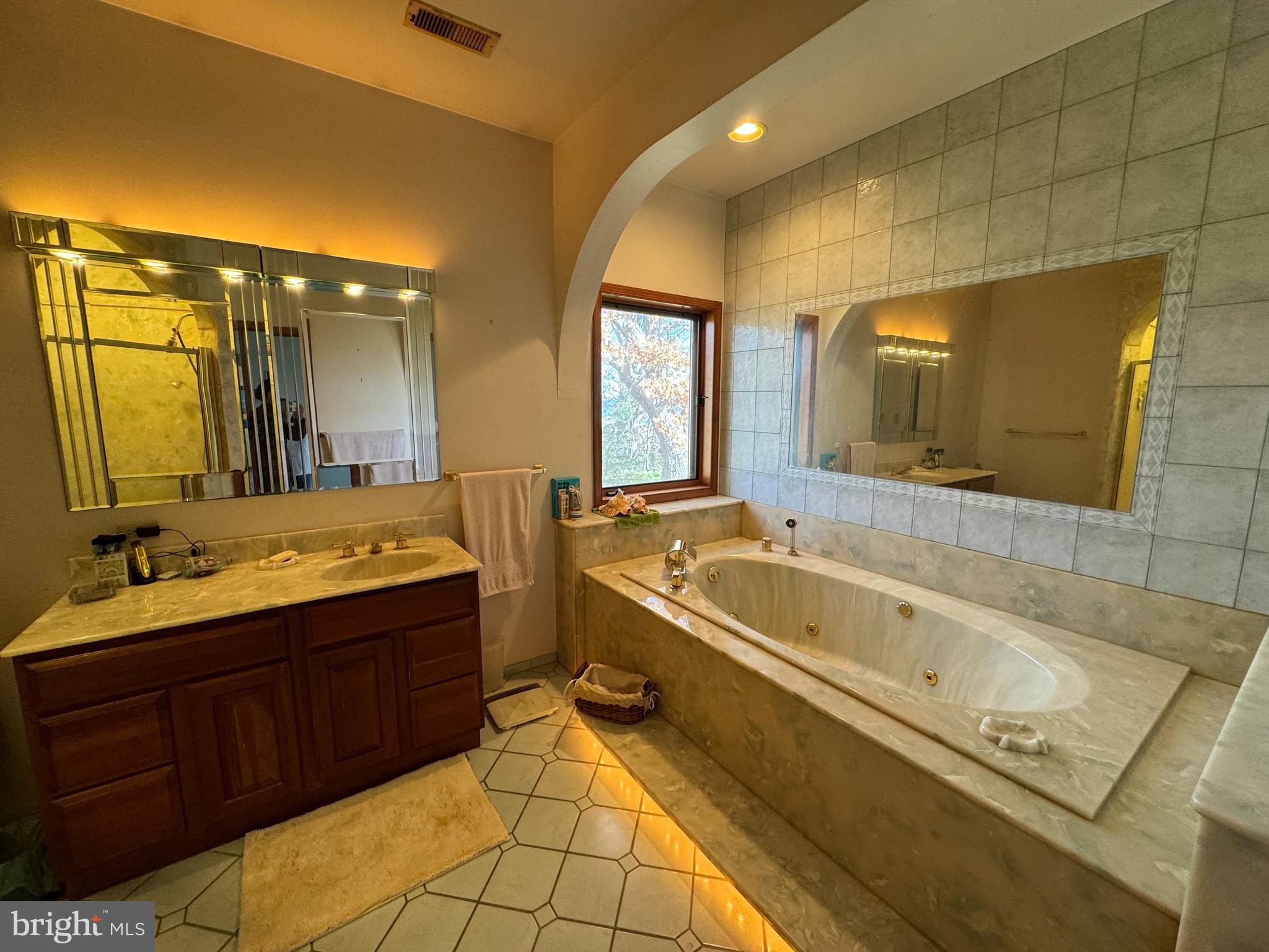 REGULARS - Residential