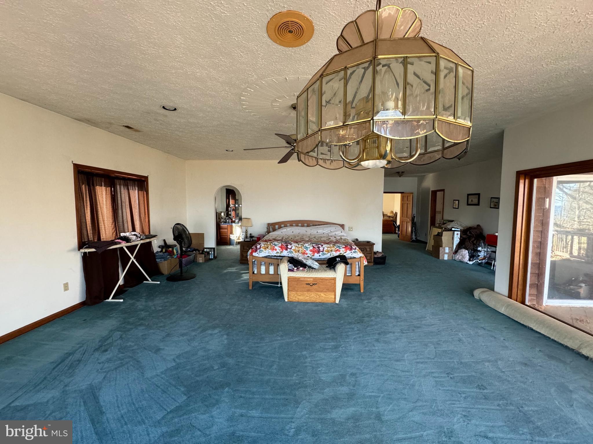 REGULARS - Residential