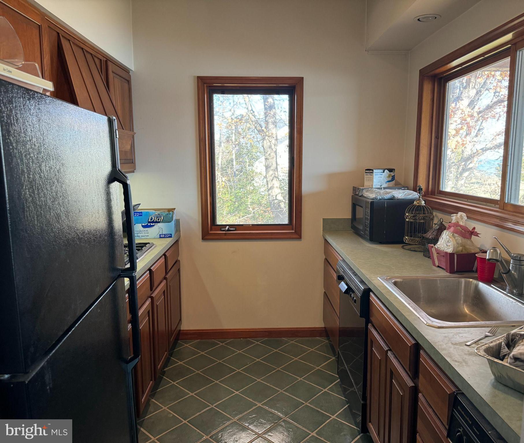 REGULARS - Residential