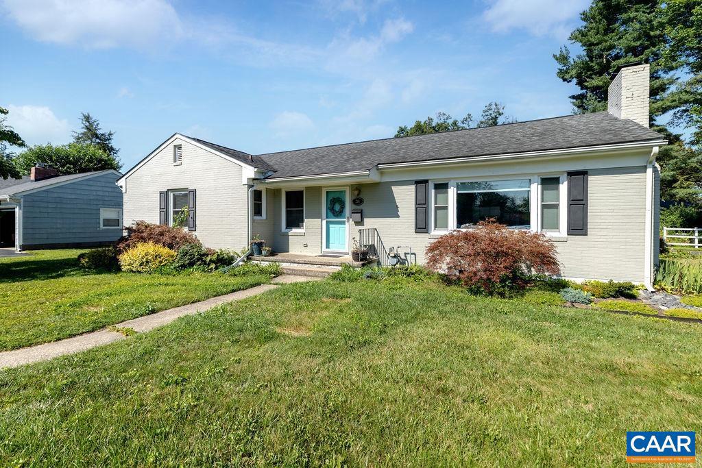 218 ROBIN RD