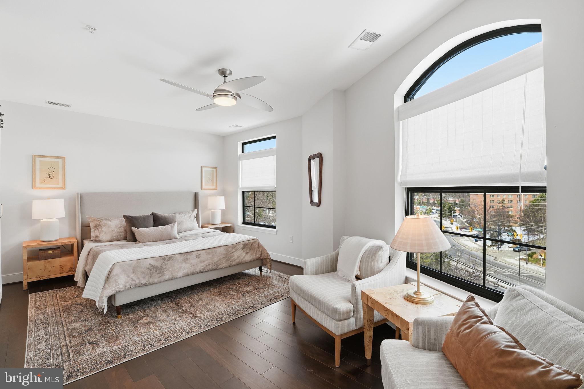 LYON VILLAGE - Residential