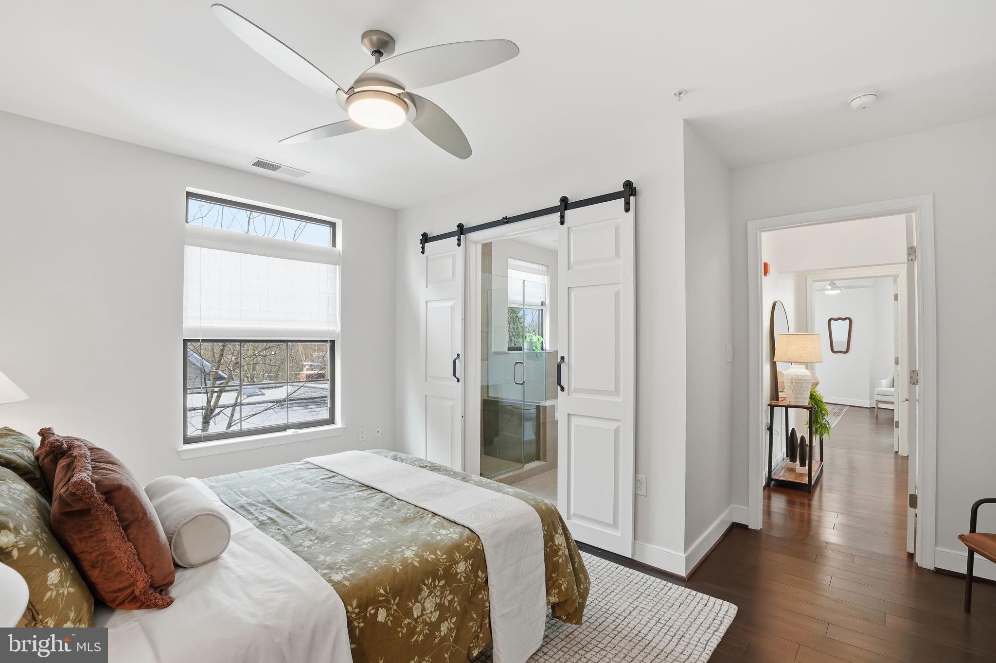 LYON VILLAGE - Residential