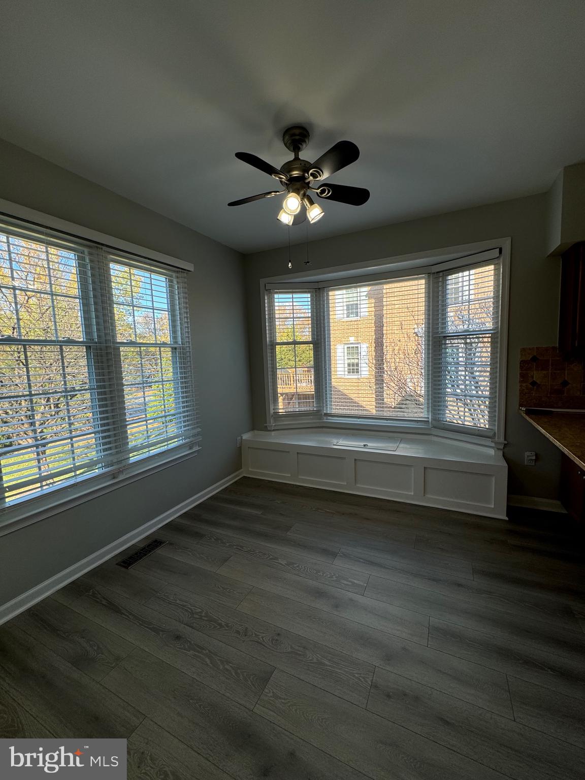 KINGSTOWNE - Residential Lease