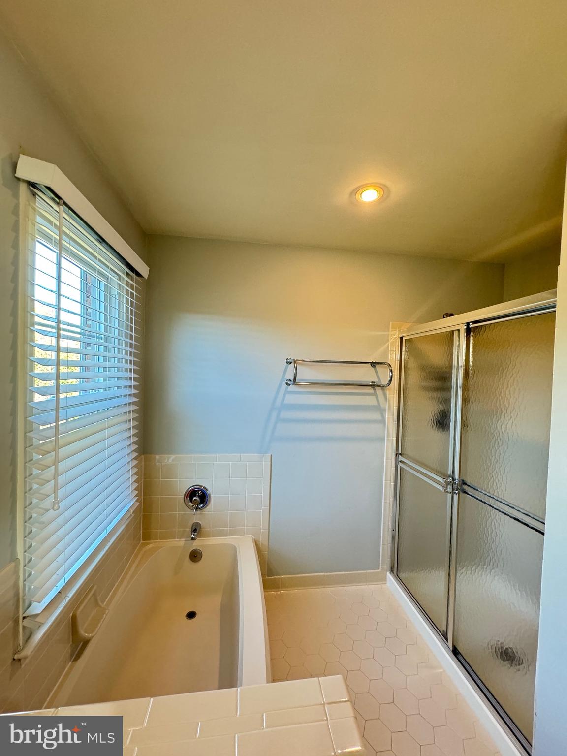 KINGSTOWNE - Residential Lease