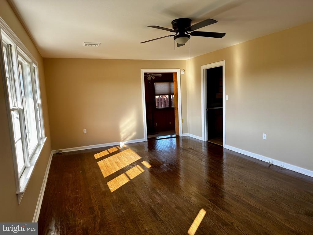 CURTIS ESTATES - Residential Lease