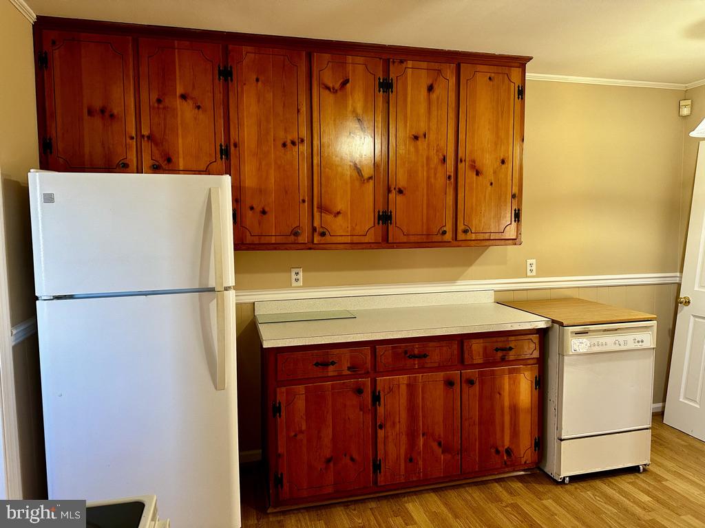 CURTIS ESTATES - Residential Lease