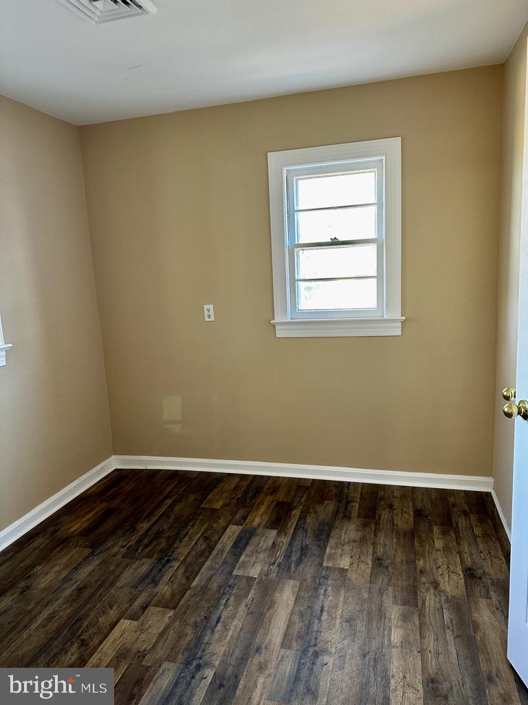 CURTIS ESTATES - Residential Lease