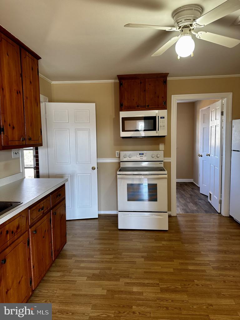 CURTIS ESTATES - Residential Lease