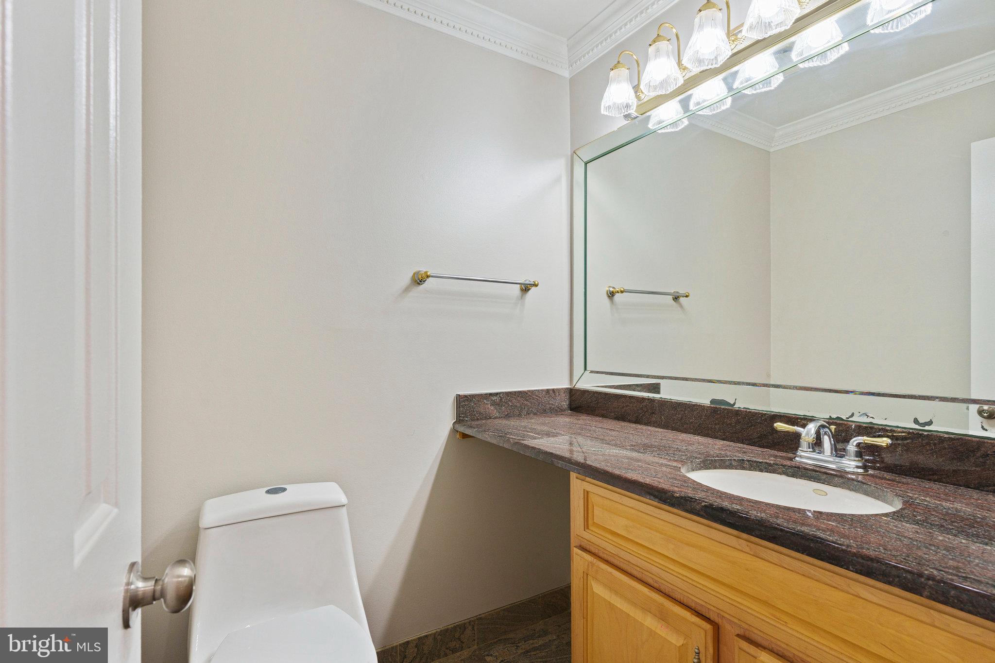 HUNTINGTON AT MT VERNON - Residential Lease