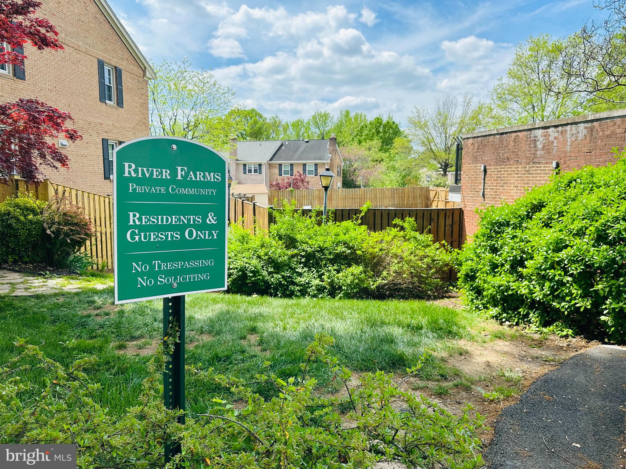 HUNTINGTON AT MT VERNON - Residential Lease