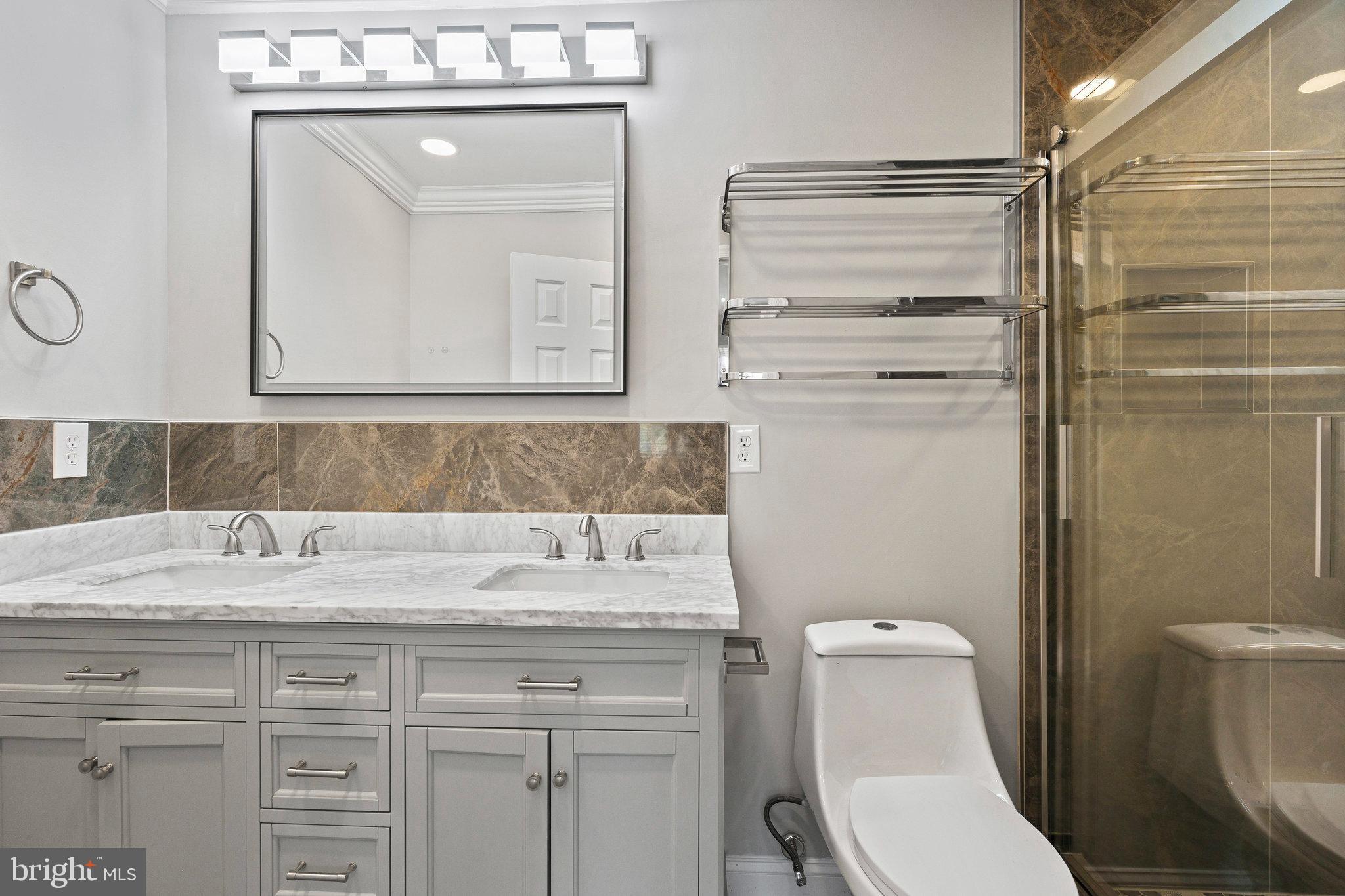 HUNTINGTON AT MT VERNON - Residential Lease