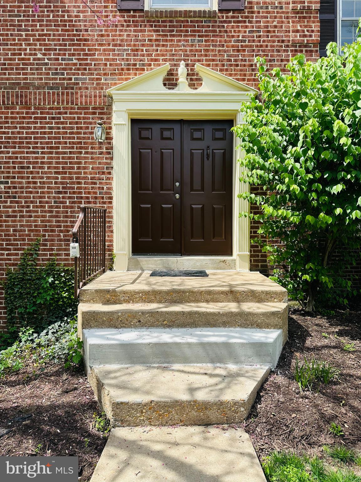 HUNTINGTON AT MT VERNON - Residential Lease