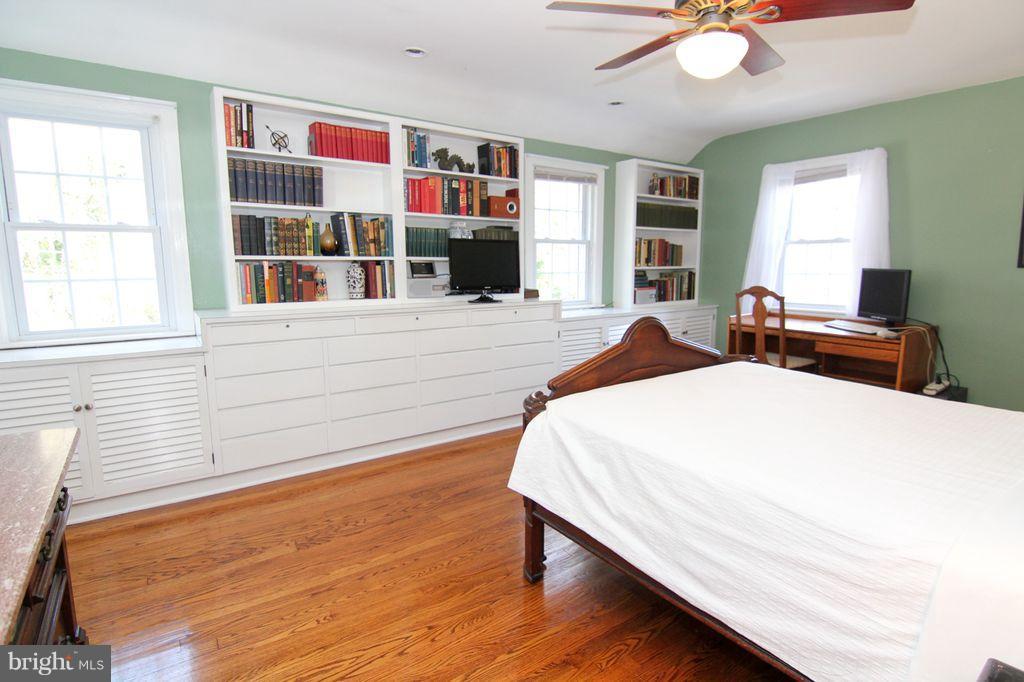 INDIAN SPRING CLUB ESTS - Residential