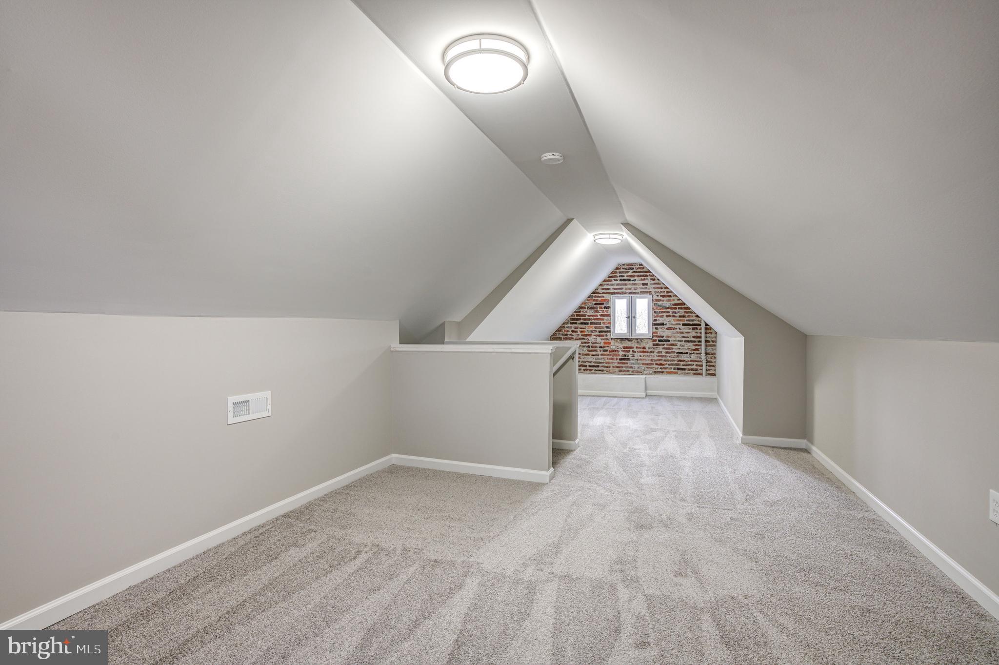 LAVENDER HILL - Residential