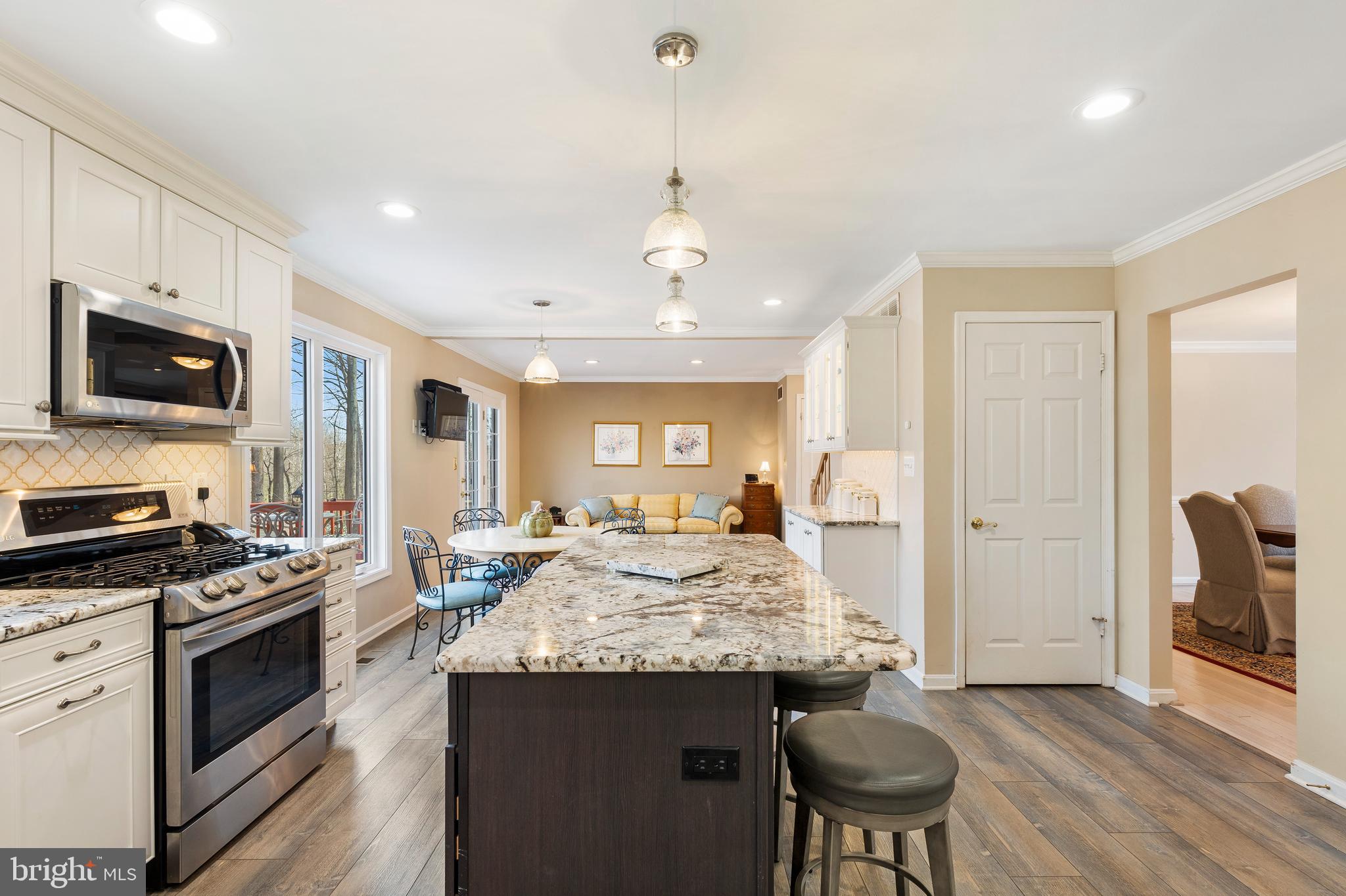 WOODLEAF - Residential