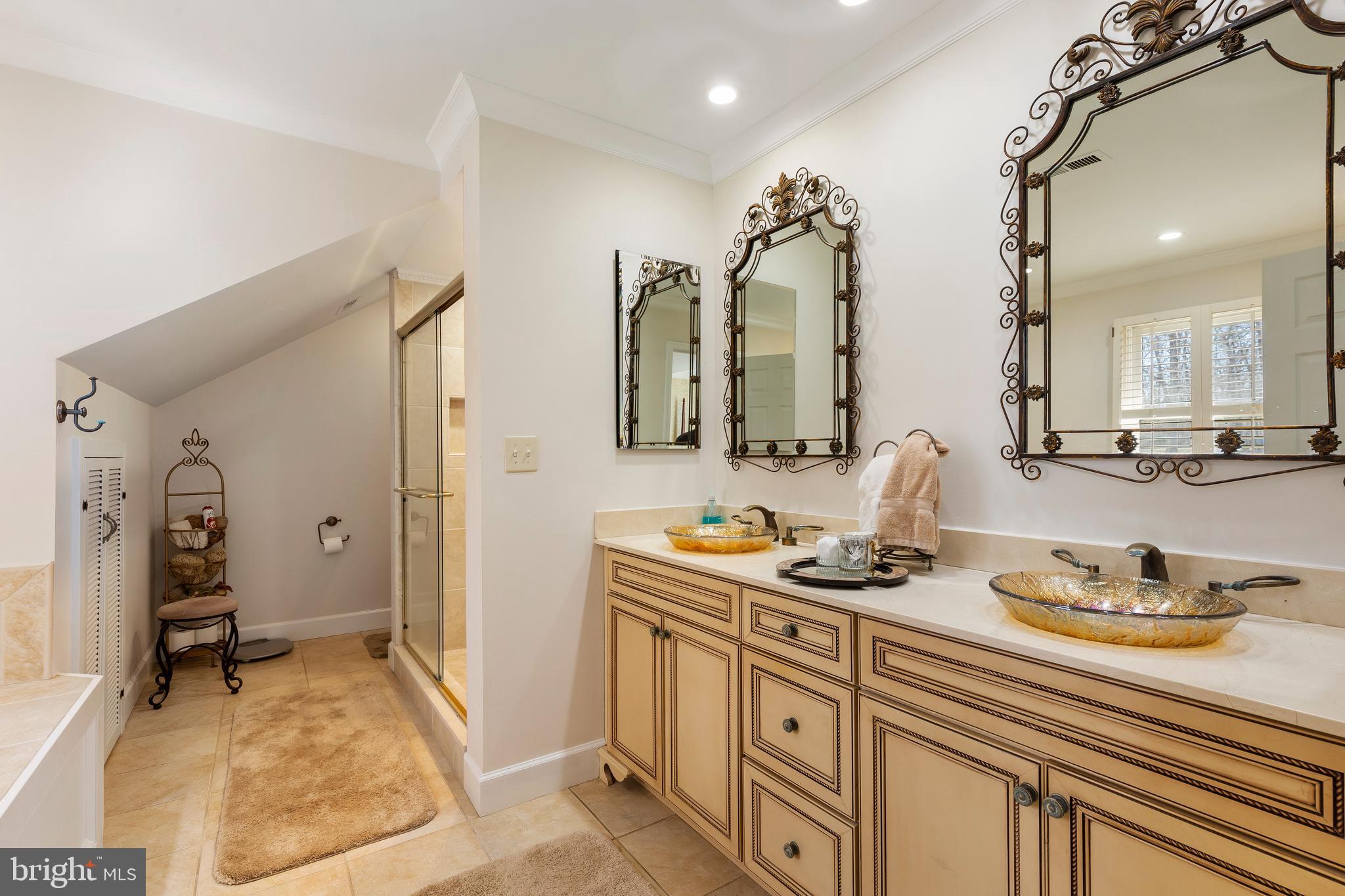 WOODLEAF - Residential