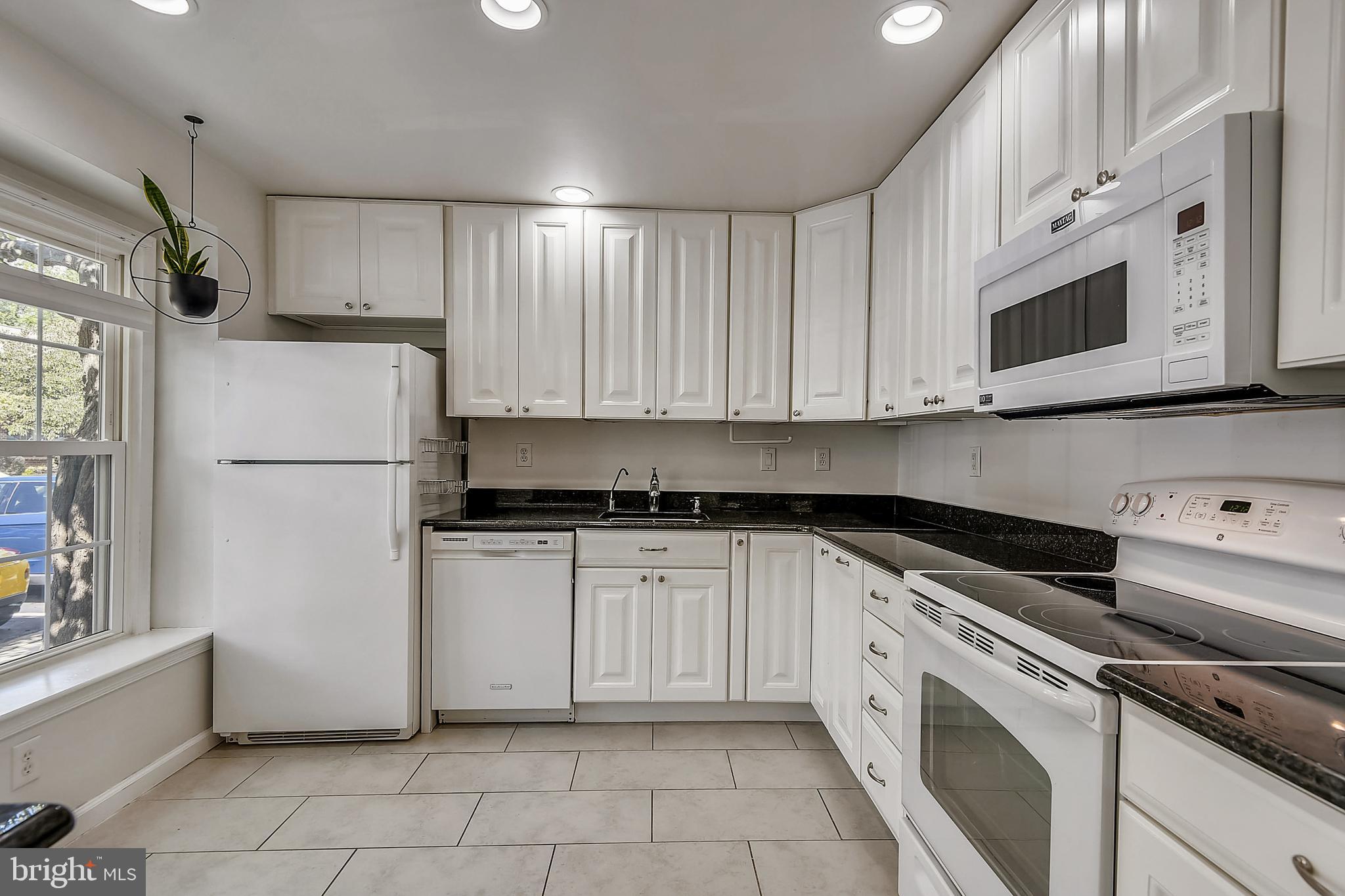 JEFFERSON GREEN - Residential