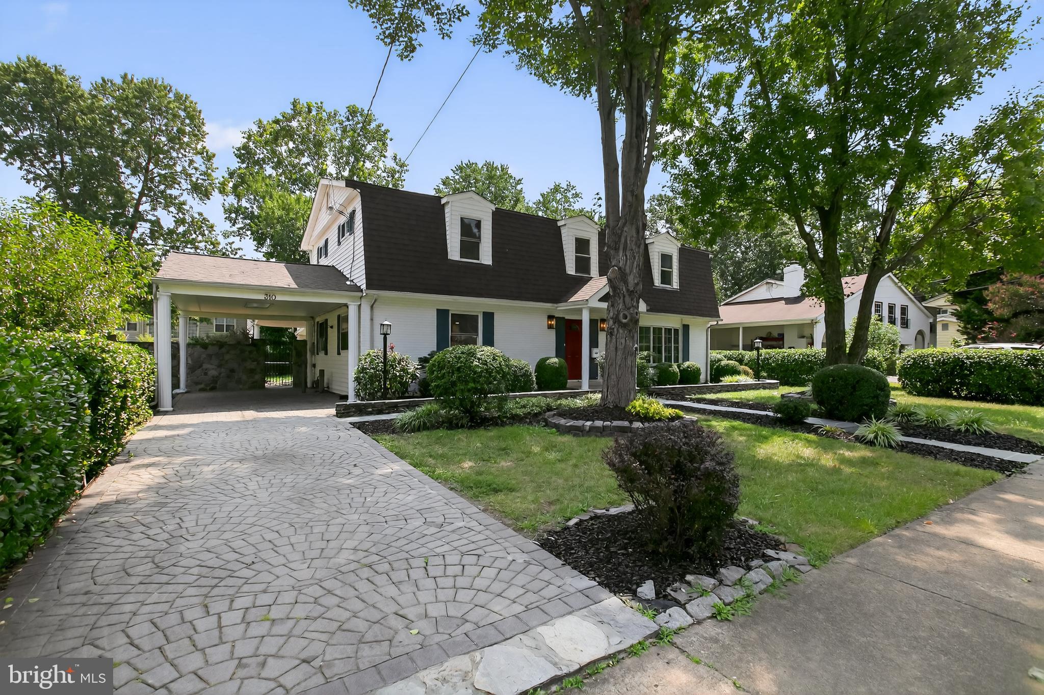 CHANDON WOODS - Residential