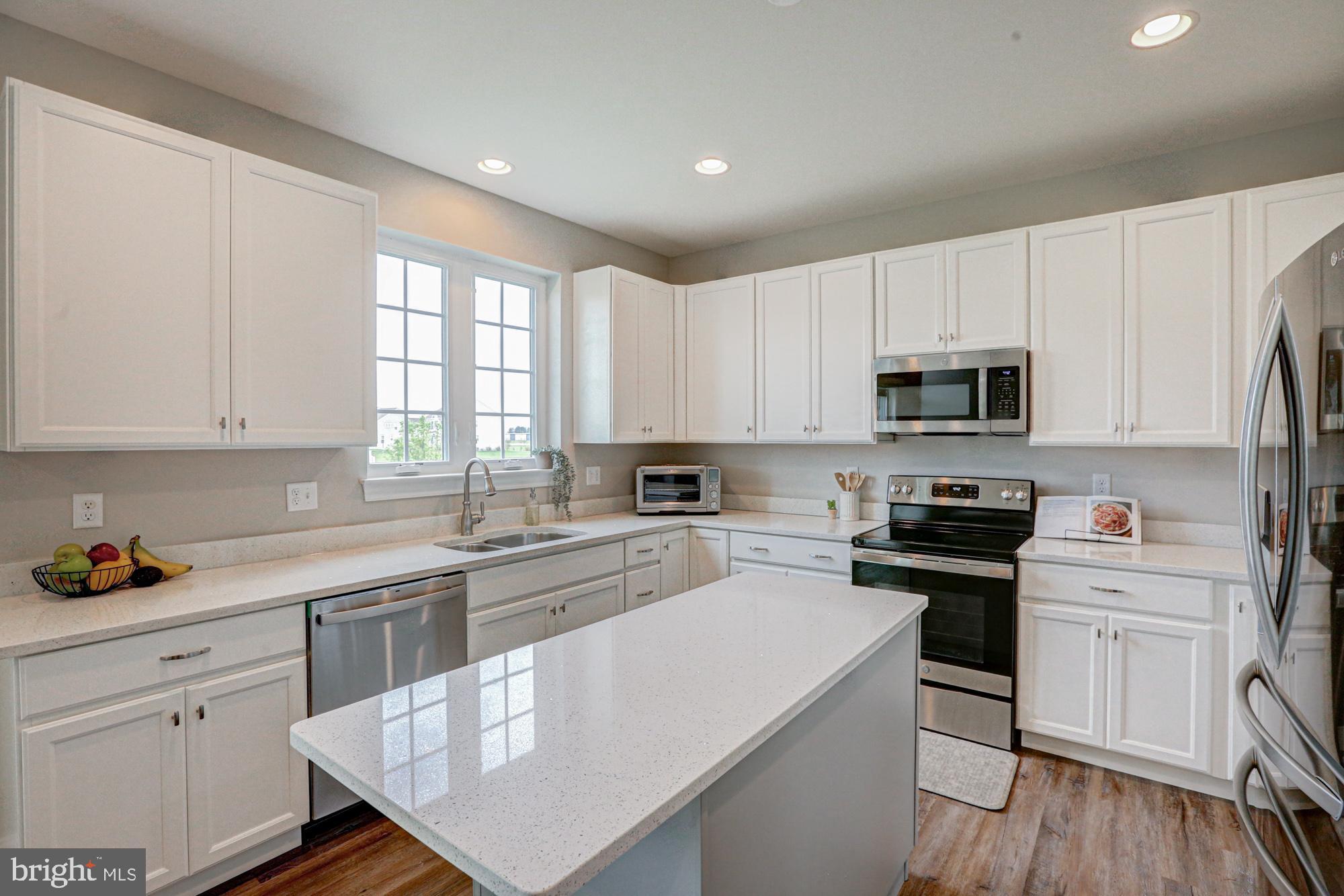 ROTHWELL ESTATES - Residential