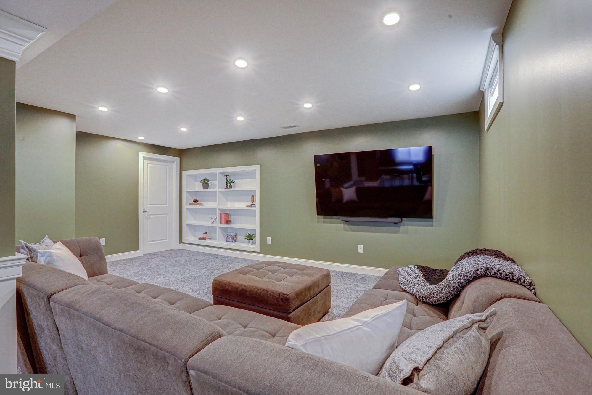 ROTHWELL ESTATES - Residential